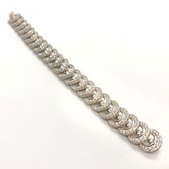 Cartier A L'Infini 18 Karat White Gold Diamond Flip Bracelet