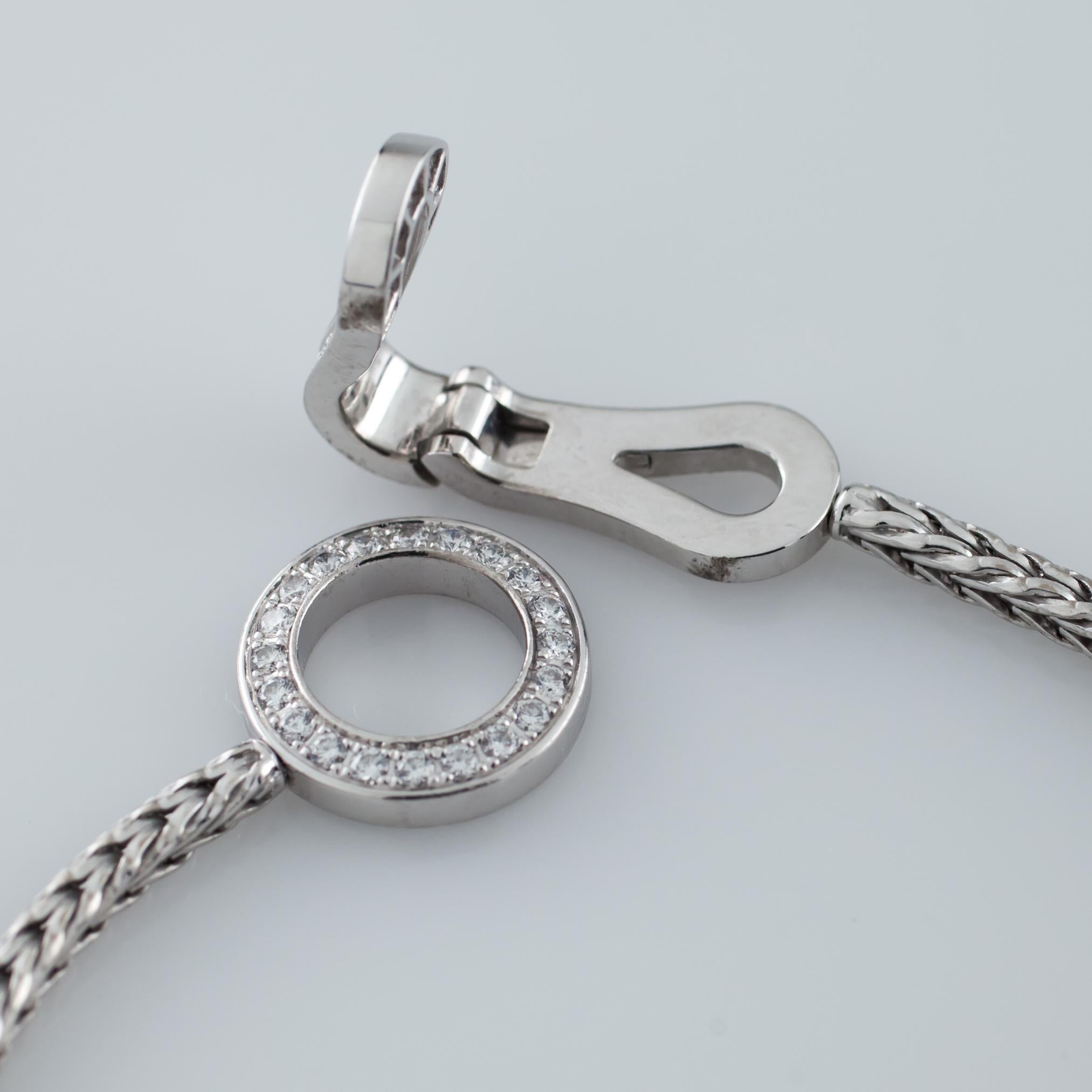 Cartier Bracelet Agrafe en or blanc 18 carats avec fermoir en diamants 2