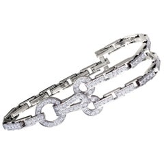 Bracelet Cartier Agrafe avec fermoir en or blanc pavé de diamants entiers