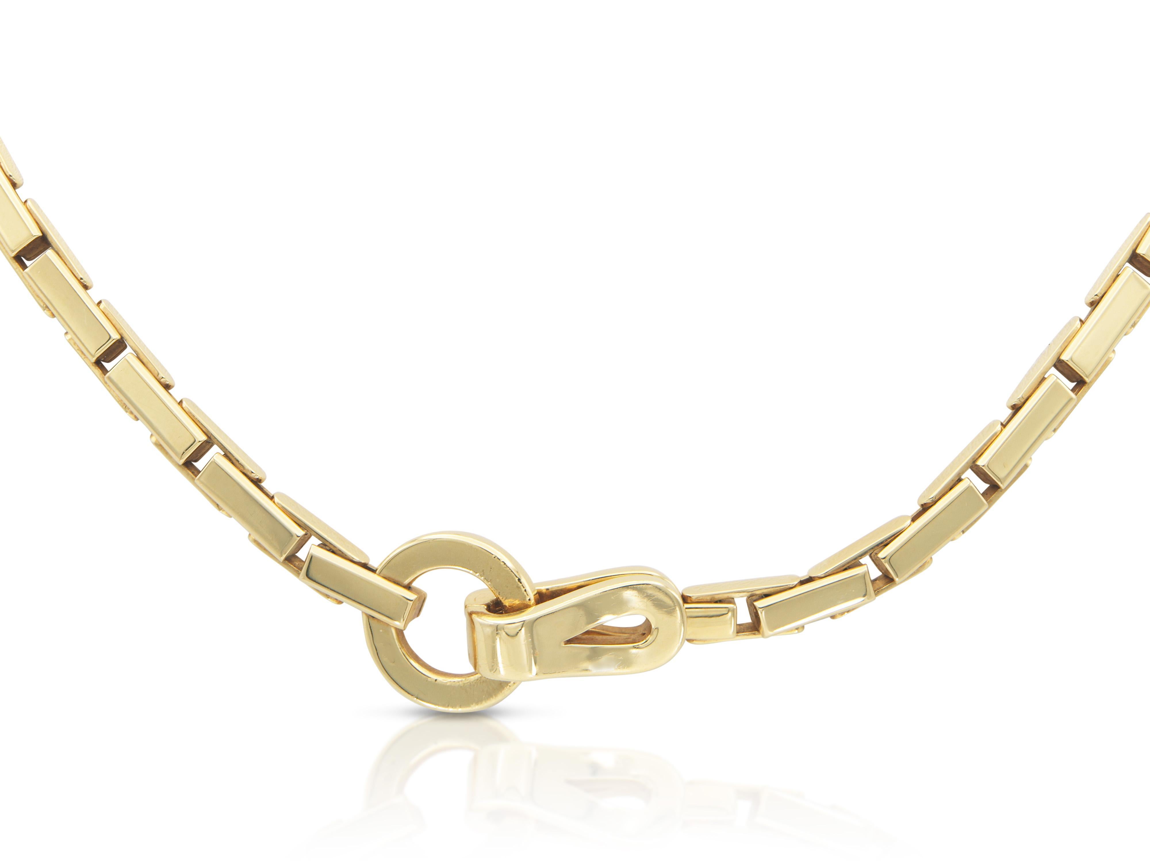 Finemente realizzato in oro giallo 18 carati.
Firmato da Cartier
16 pollici di lunghezza