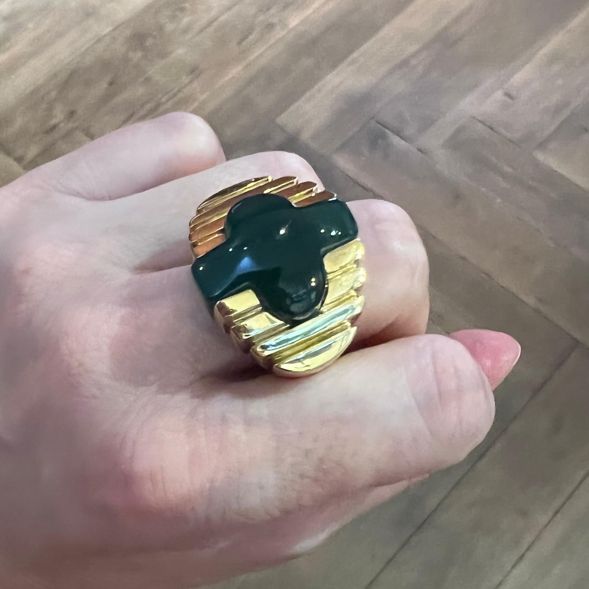 Cartier Aldo Cipullo 18 Karat Yellow Gold and Green Agate Cocktail Ring, 1971 3