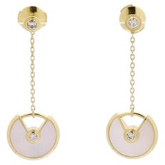 Cartier Amulet de Cartier Orecchini madreperla a goccia con diamante in oro 18 carati