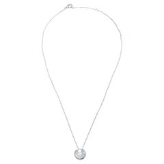 Cartier Collier pendentif Amulette de Cartier en or blanc 18 carats avec diamants