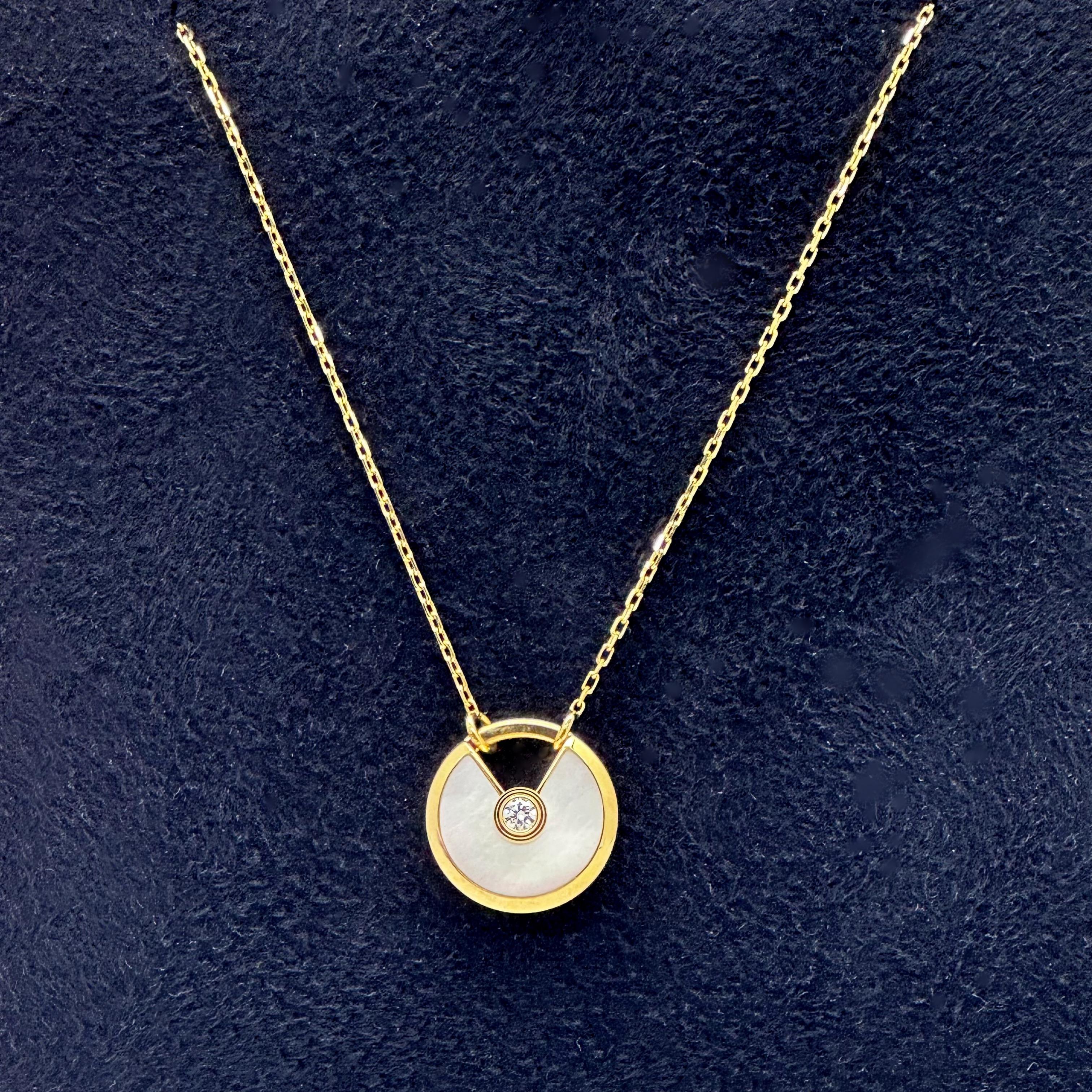CARTIER Amulette de Cartier Mother 0f Perlen- und Diamant-Halskette aus 18kt YG 2