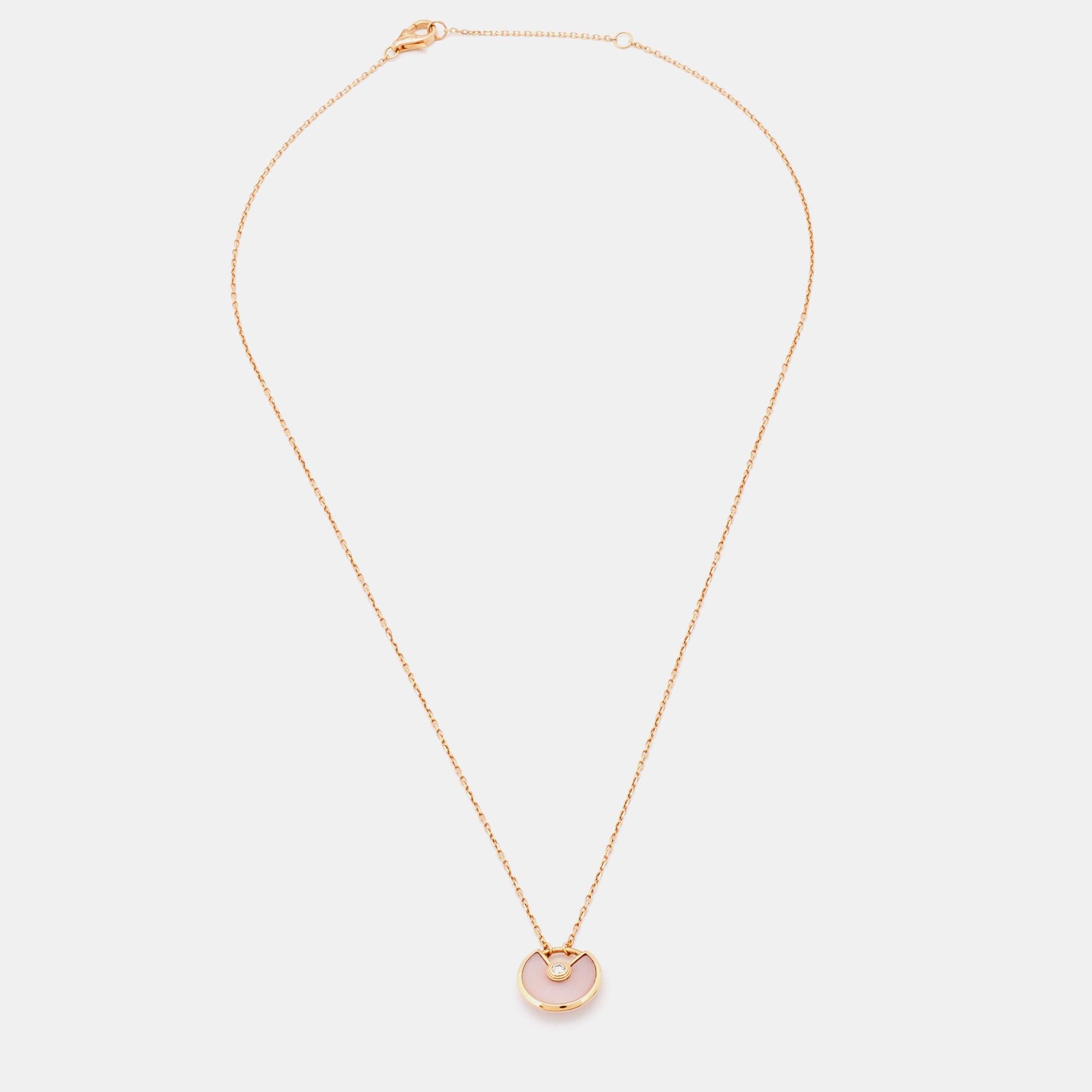 Cartier Amulette De Cartier Halskette mit XS-Motiv aus 18 Karat Roségold mit rosa Opal und Diamant Damen