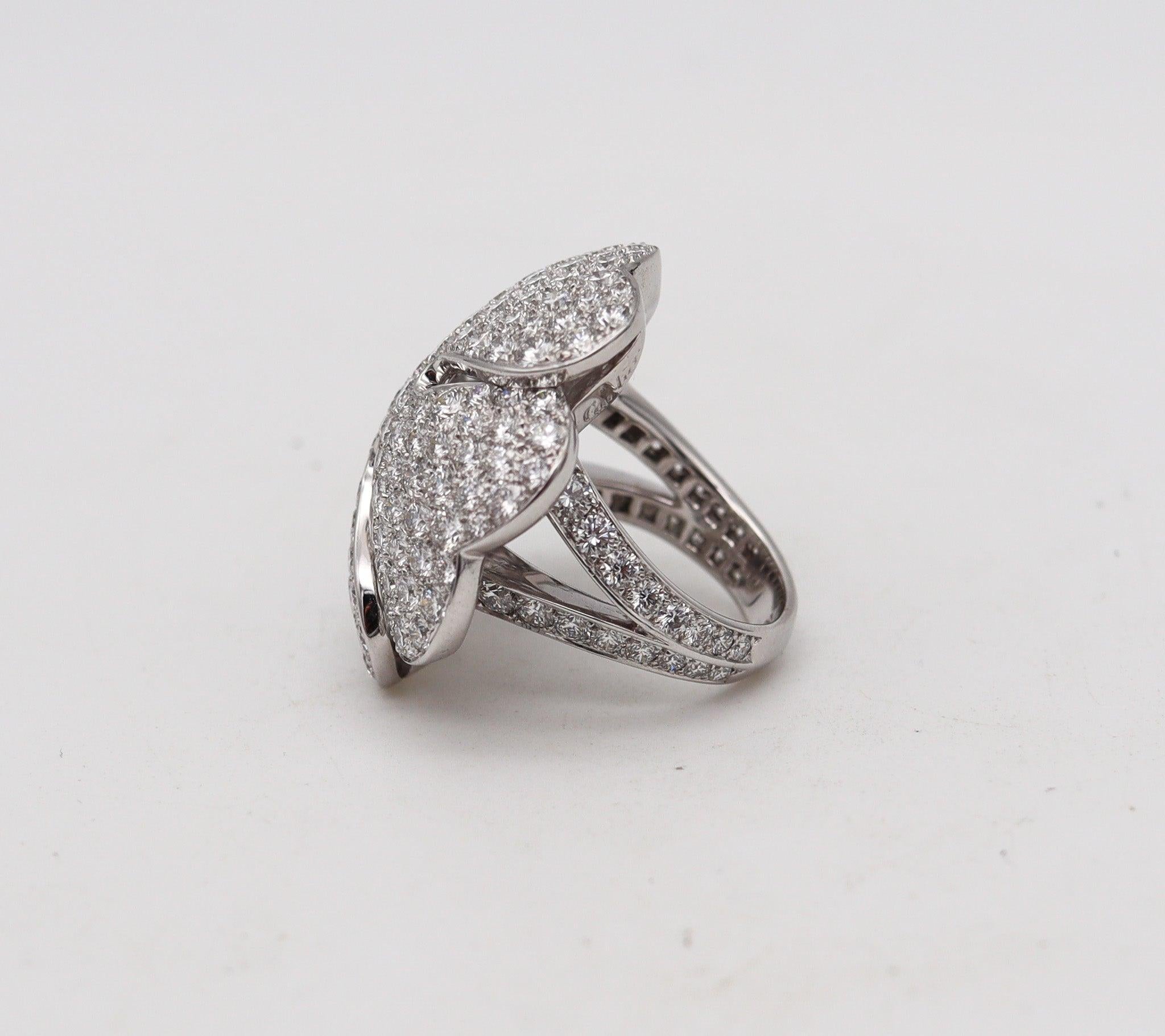 CARTIER Anniversary Clover Cocktail Ring In 18K White Gold With 7.26 Ctw Diamond In Excellent Condition For Sale In Miami, FL