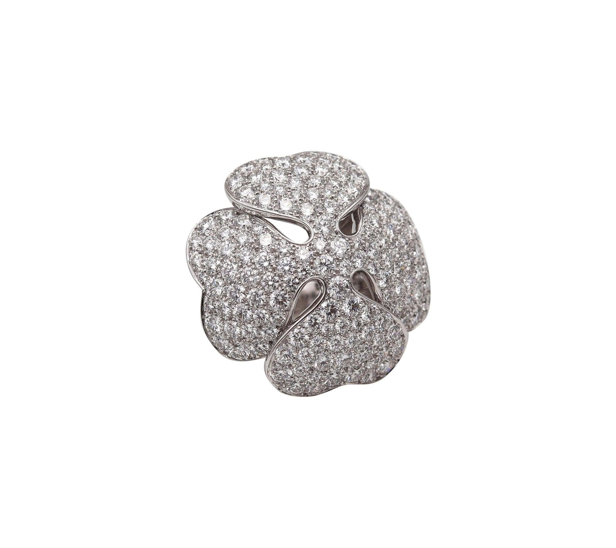 CARTIER Anniversary Clover Cocktail Ring In 18K White Gold With 7.26 Ctw Diamond For Sale 2