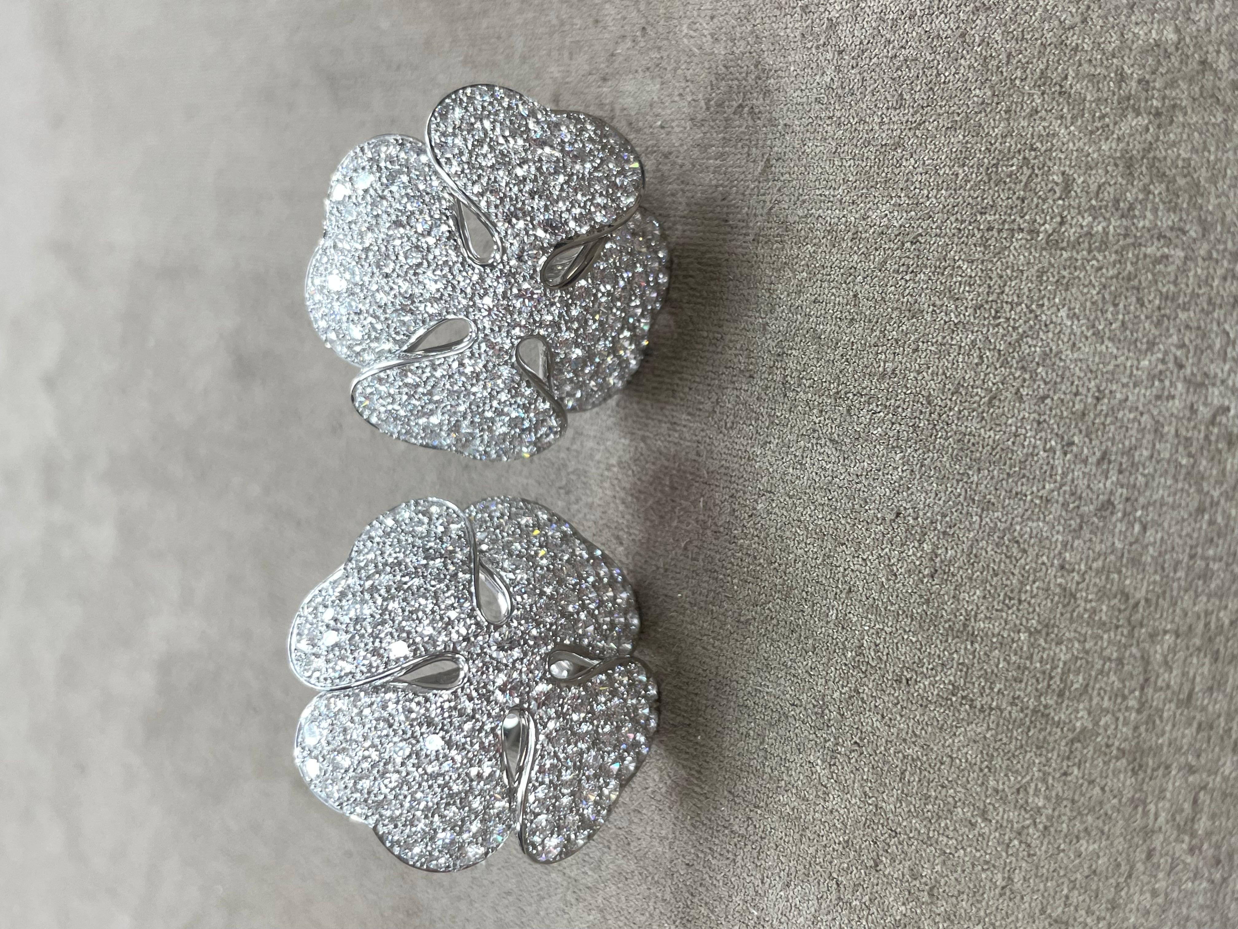 Round Cut Cartier Anniversary Edition Clover 14 ct. Diamond Earrings, Part of Set For Sale