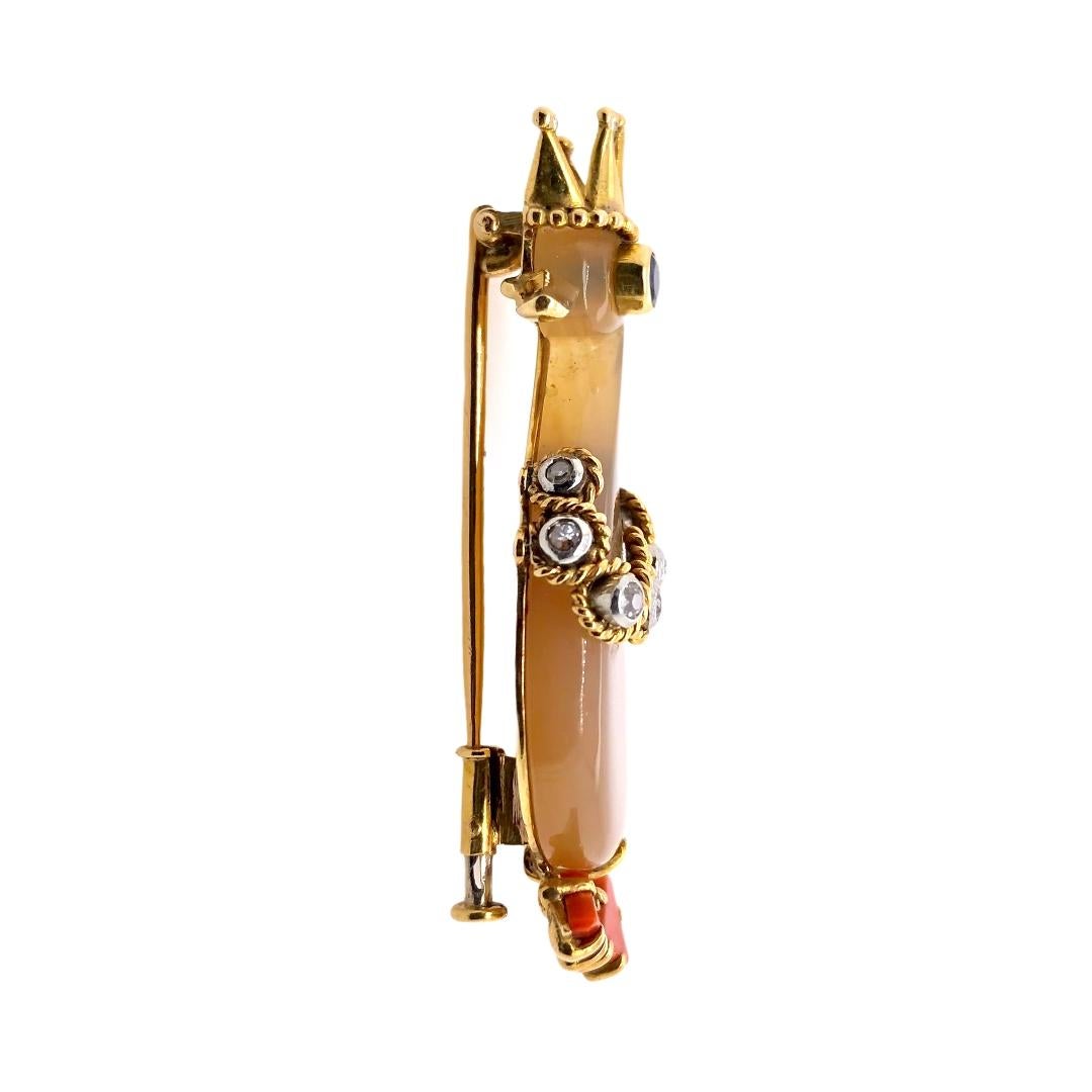 Cartier Coral Agate Diamond Duck Brooch in 18 Karat Yellow Gold, circa 1960 In Good Condition For Sale In Hong Kong, HK
