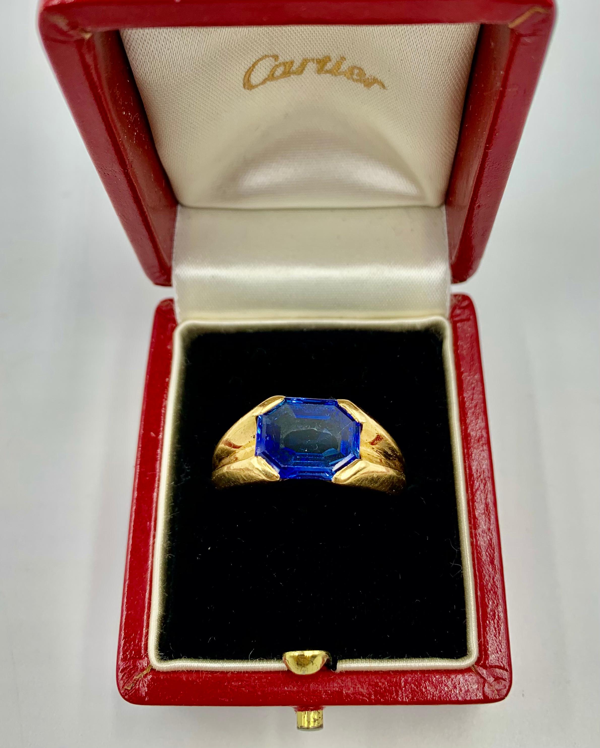 Cartier Art Deco 18K Gold Natural Burma Octagonal Step Cut Sapphire Ring For Sale 9