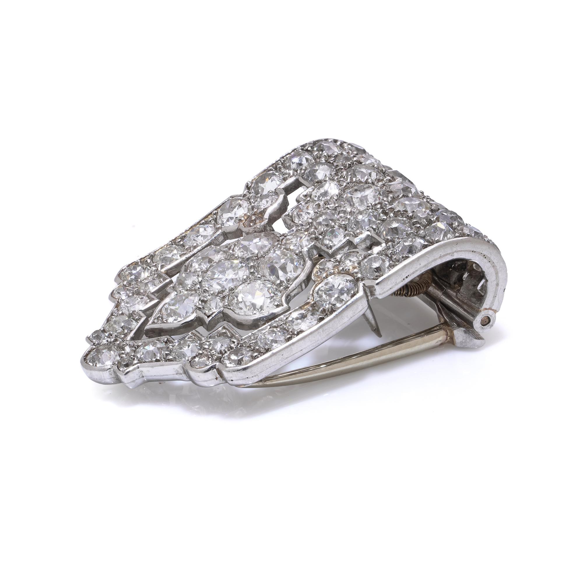 Taglio antico europeo Spilla di diamanti in platino Cartier Art Deco anni '20 in vendita