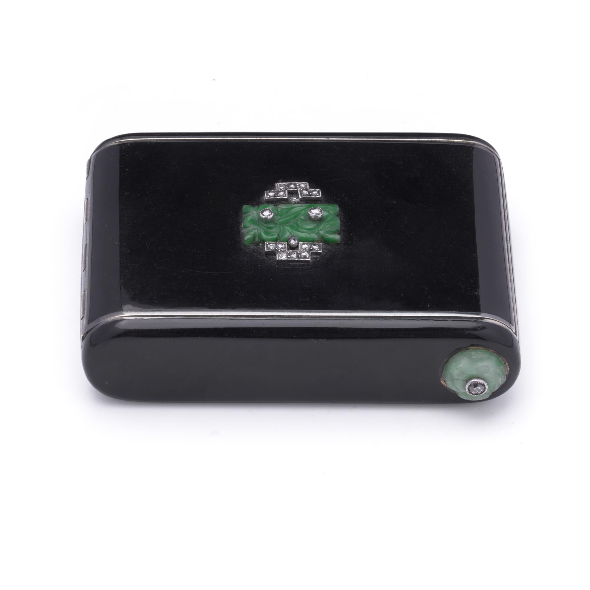 Cartier Art Deco Vanity Compact mit schwarzem Email, Jadeit und Diamanten, ca. 1920er Jahre im Zustand „Gut“ im Angebot in Braintree, GB