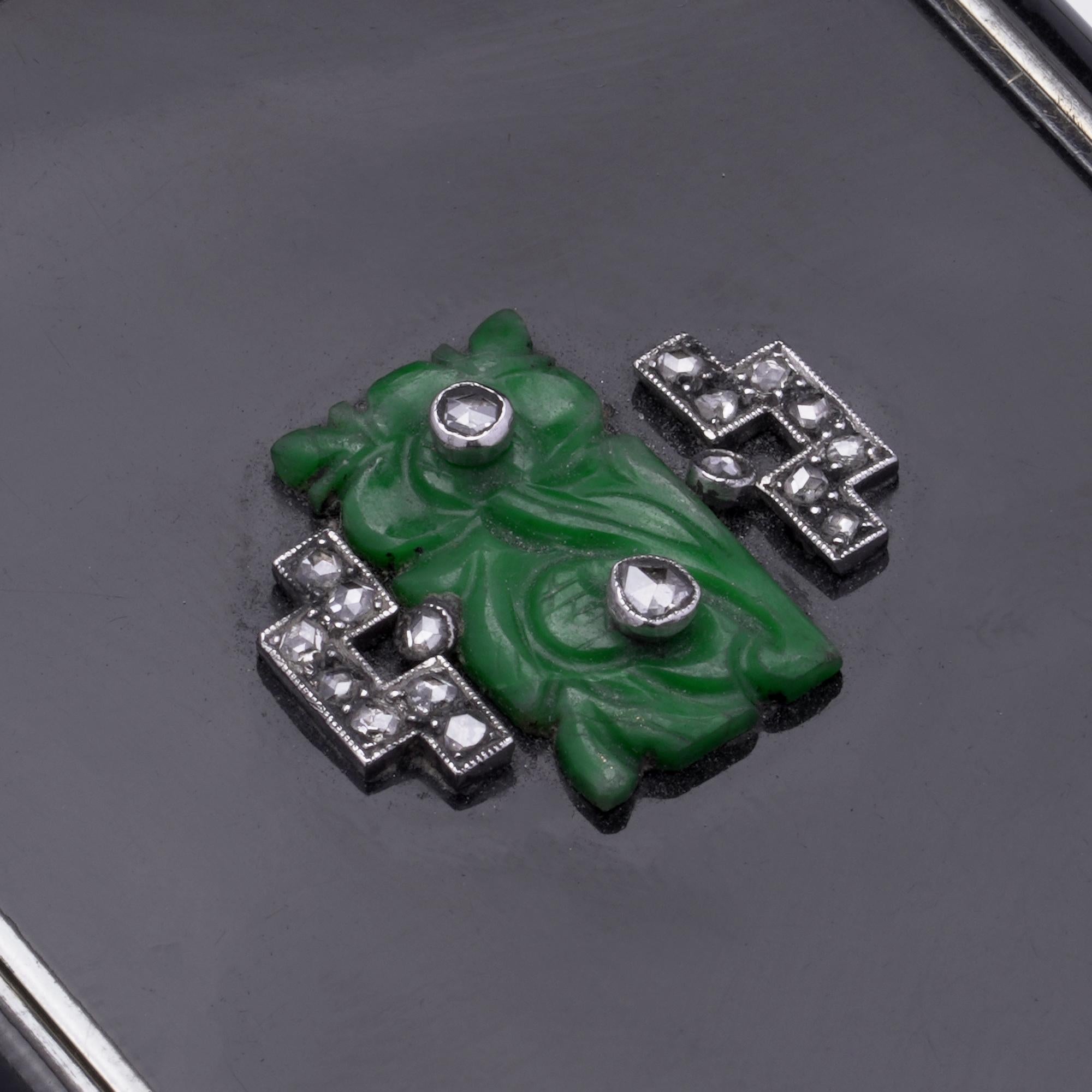 Cartier Art Deco Vanity Compact mit schwarzem Email, Jadeit und Diamanten, ca. 1920er Jahre (Frühes 20. Jahrhundert) im Angebot