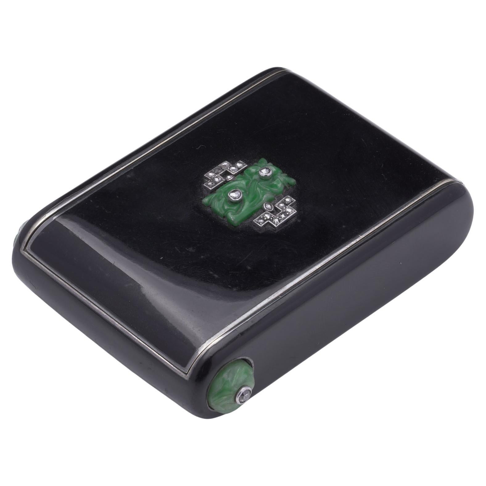 Cartier Art Deco Vanity Compact mit schwarzem Email, Jadeit und Diamanten, ca. 1920er Jahre im Angebot