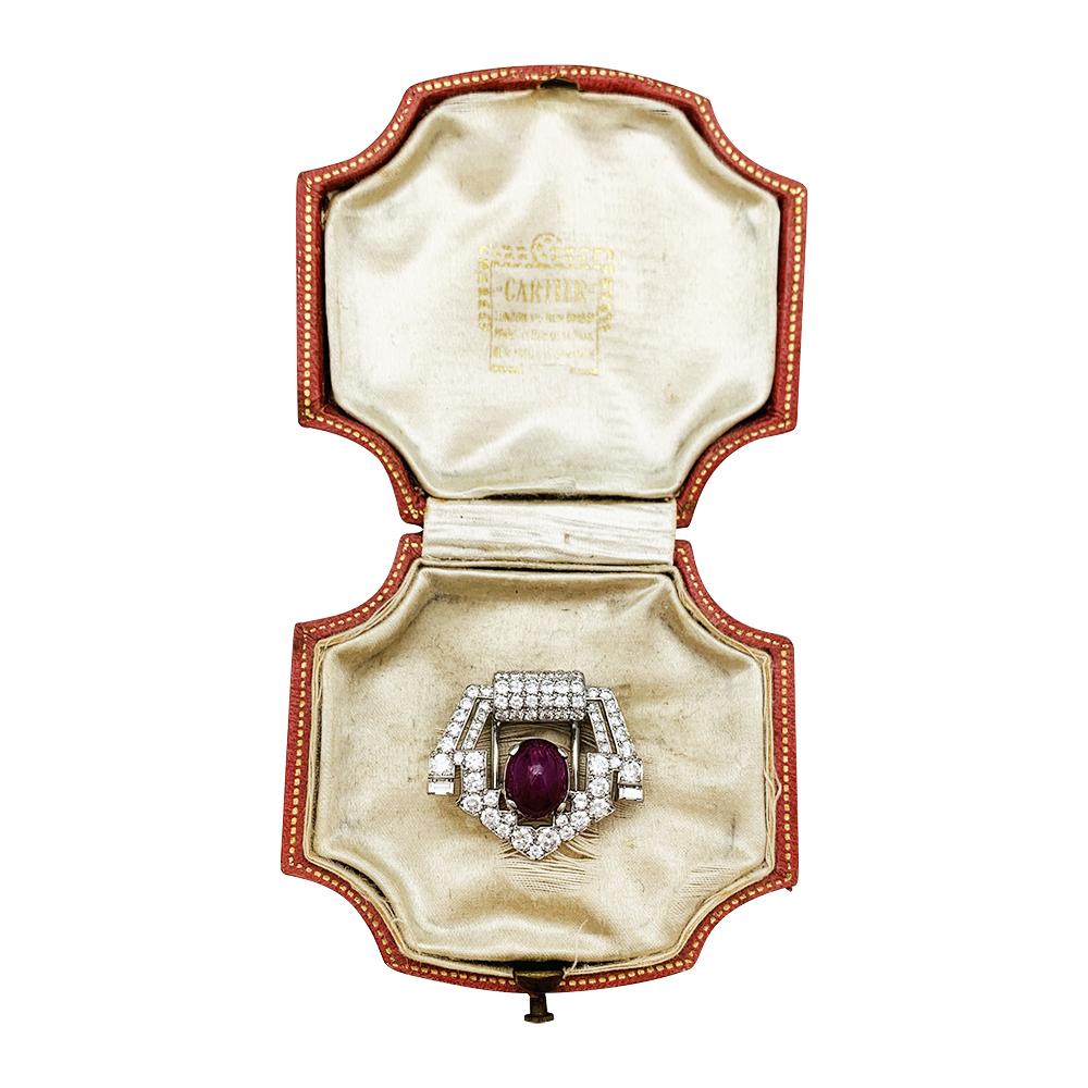 Cartier Art Déco Brooch, Platinum Diamonds and a Cabochon Ruby 5