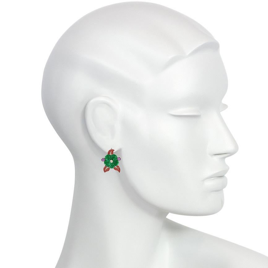 Cartier Boucles d'oreilles Art déco en forme de fleur en jade sculpté et émail avec accents de pierres précieuses Unisexe en vente