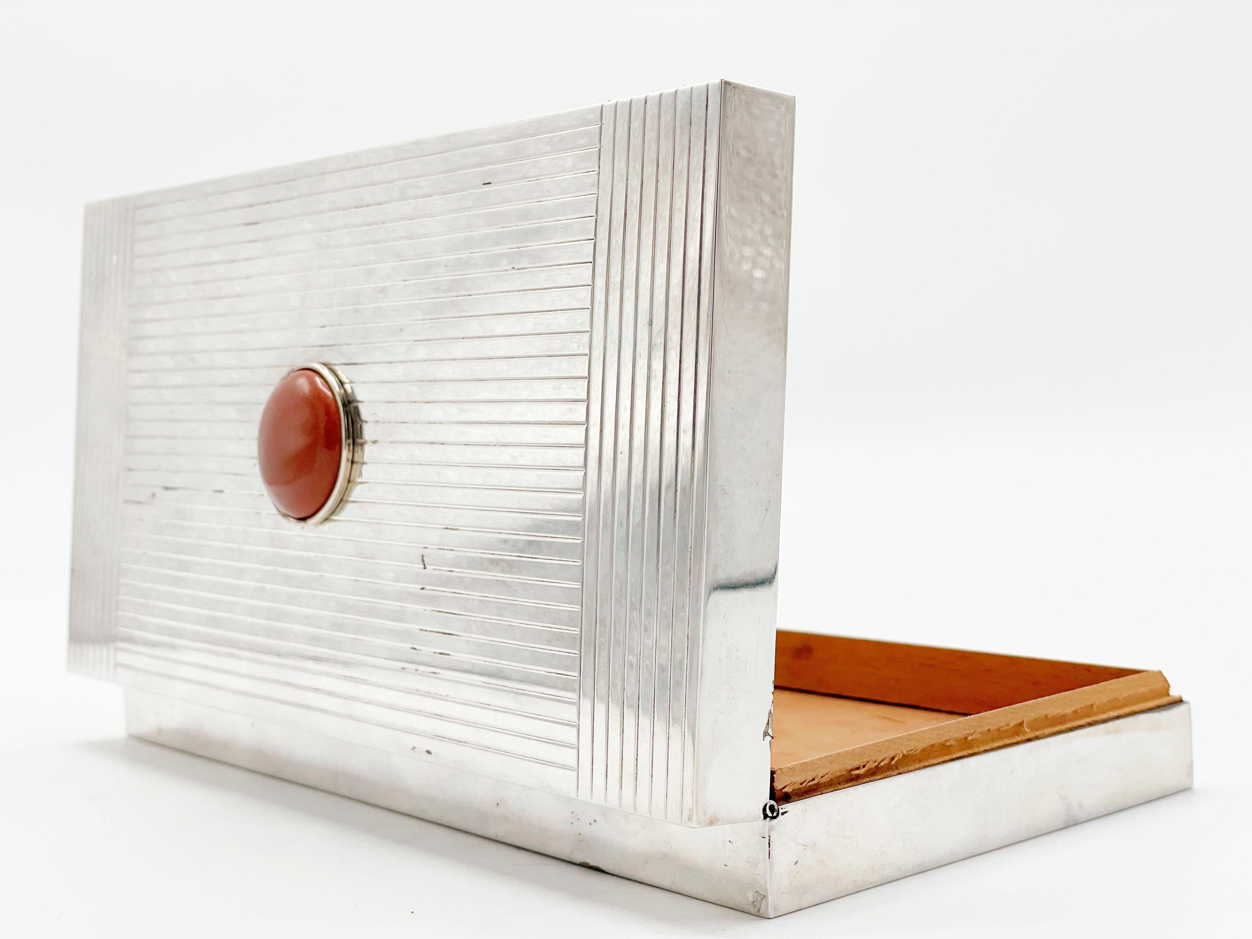 20th Century Cartier Art Deco Cigar Box in Silver Metal For Sale