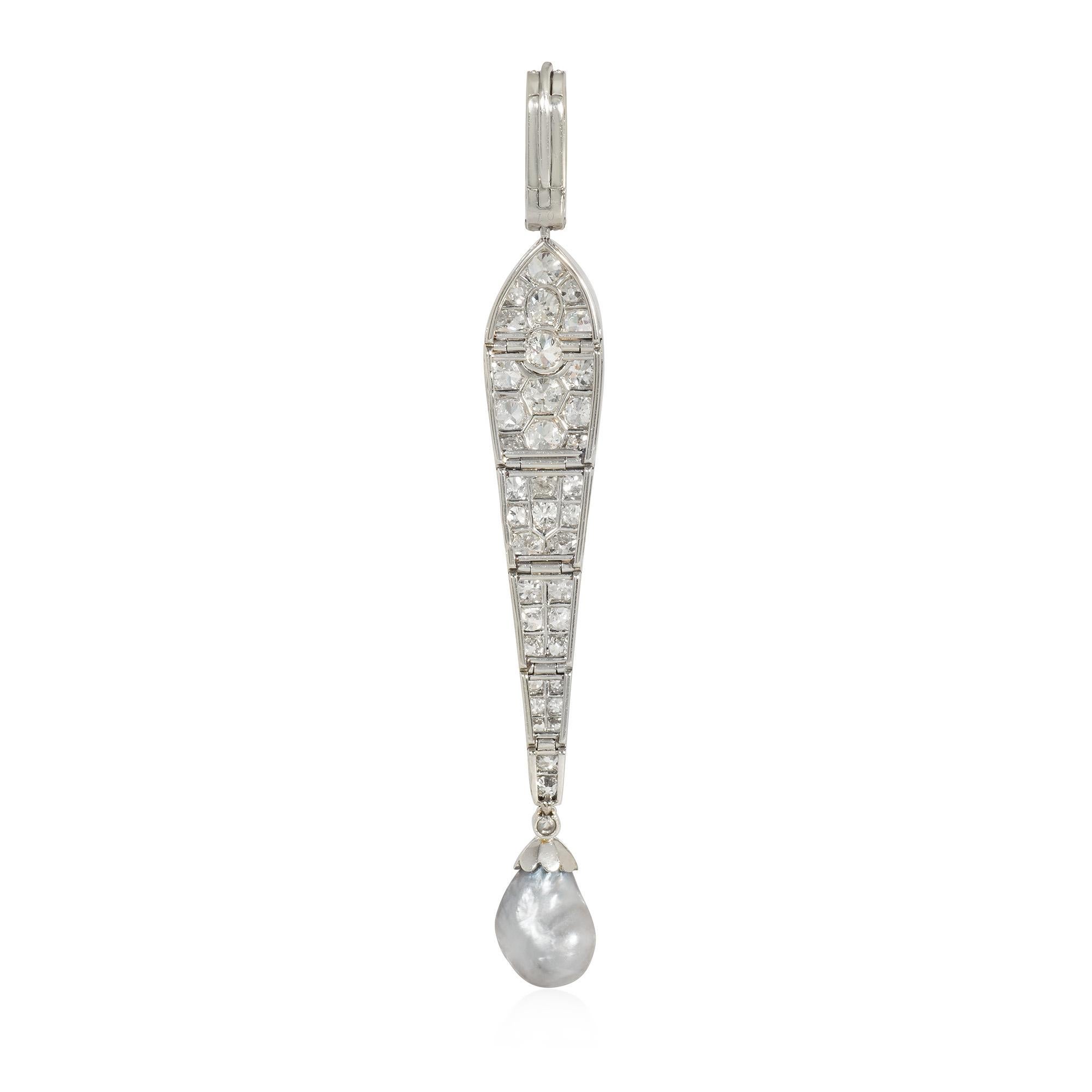 Colgante Cartier Art Déco de diamantes y perlas grises con estuche Art Decó en venta