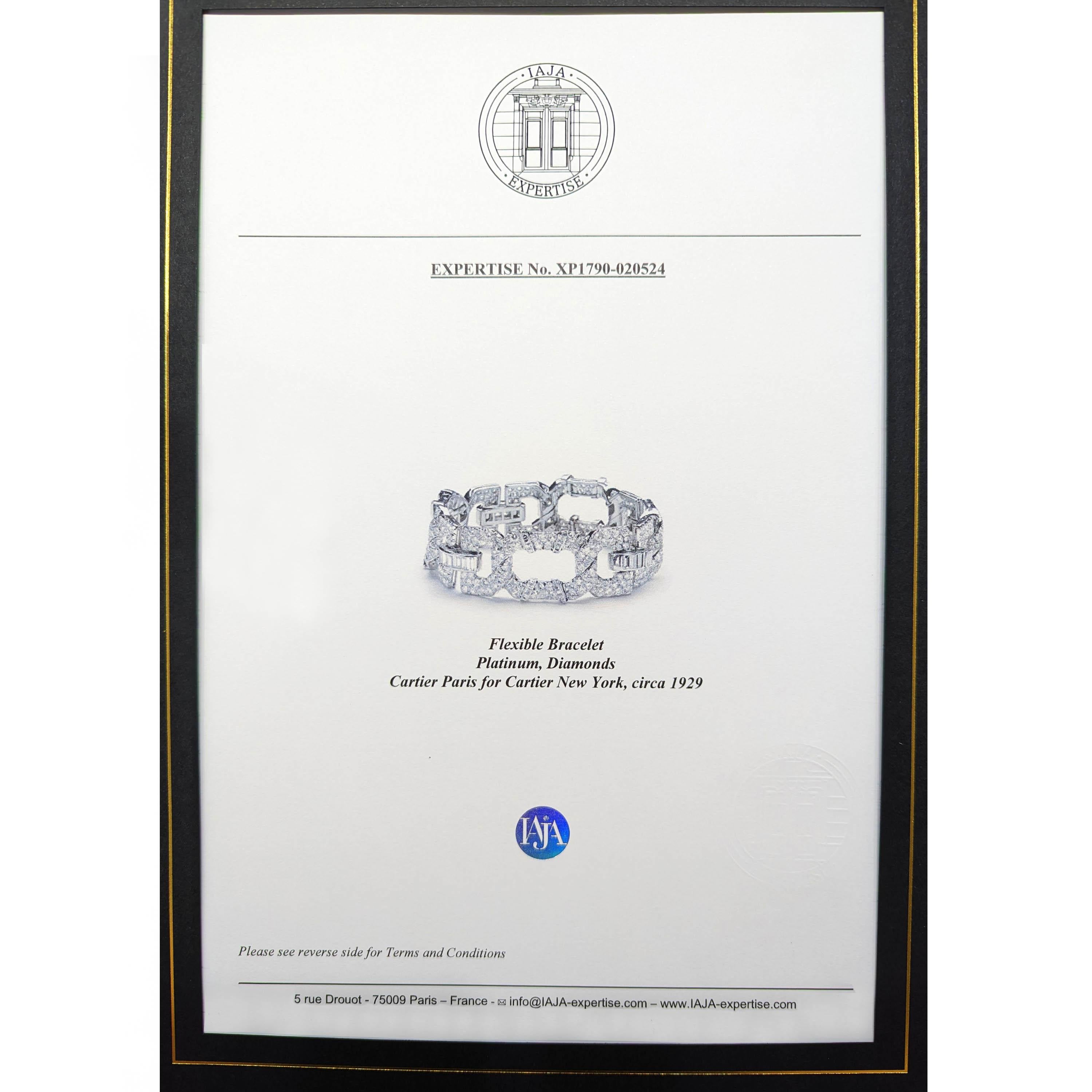 Cartier Art Deco Diamond and Platinum Bracelet, 22.40 Carats, Circa 1929 For Sale 1