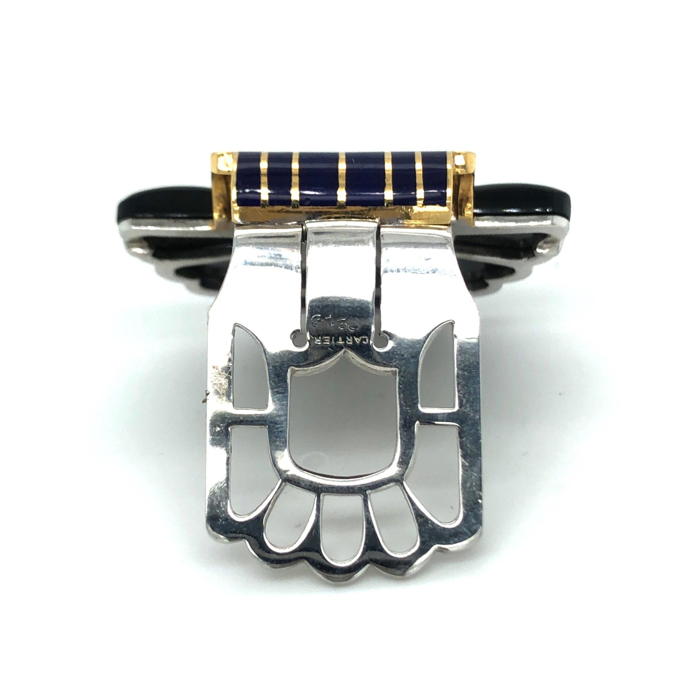 Round Cut Cartier Art Déco Diamond Enamel Onyx Gold Clip Brooch