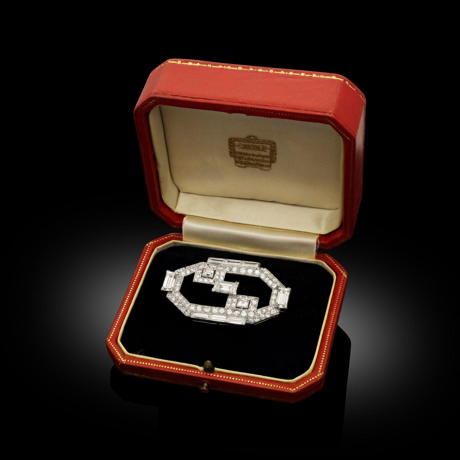 Cartier Art Deco Geometric Diamond And Platinum Brooch Circa 1930 In Good Condition In London, GB