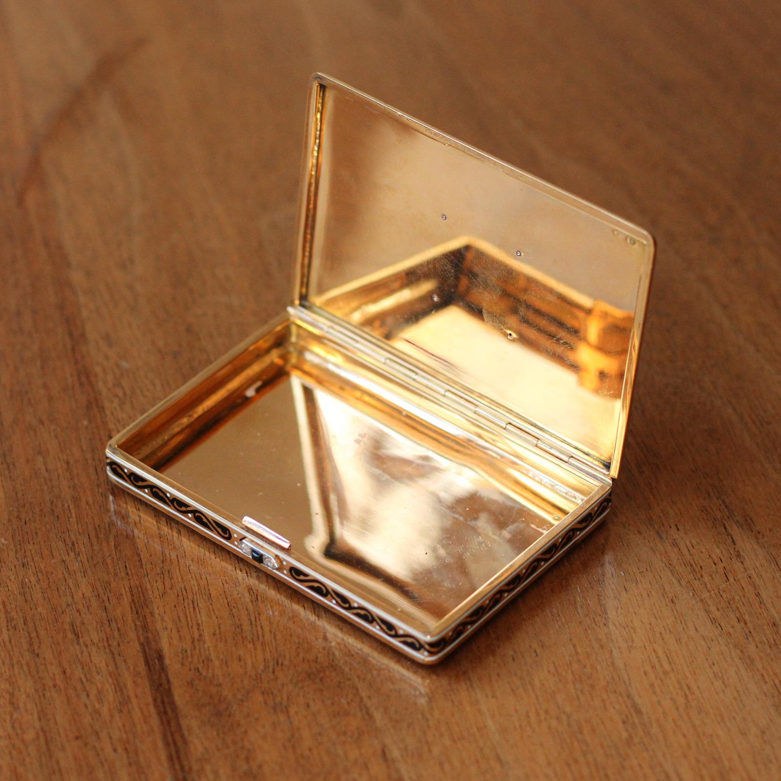 Vanity Case en or et émail Art déco de Cartier en vente 1