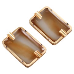 Cendrier Art Déco Cartier en or, saphir et agate, lot de 2