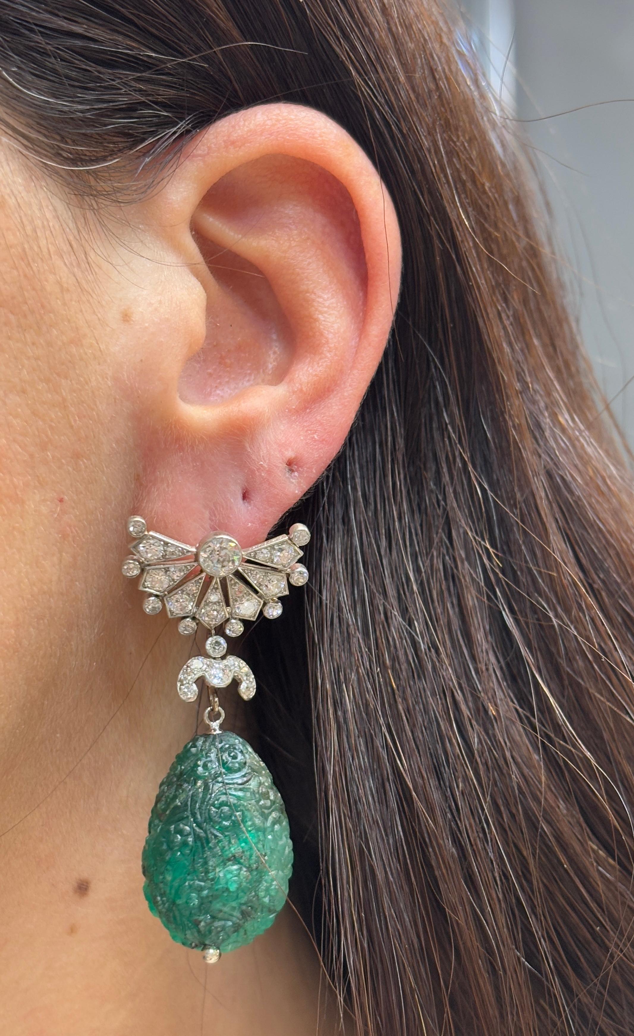 Art déco Boucles d'oreilles interchangeables en perles naturelles et émeraudes sculptées de Cartier Art Deco en vente