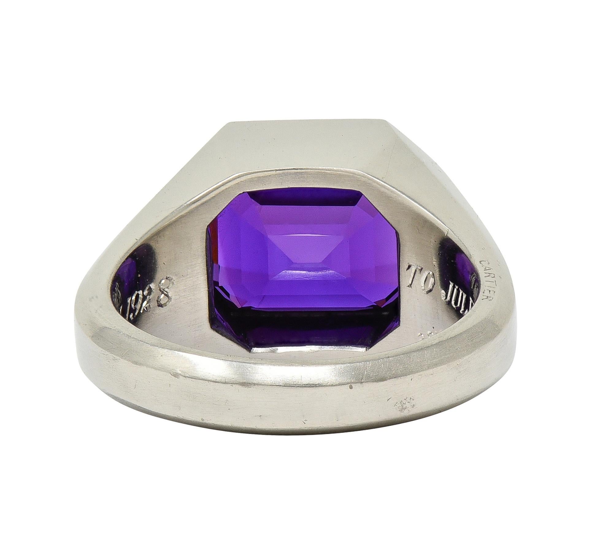 Cartier Art Deco keine Hitze Ceylon lila Saphir Platin Unisex Siegelring im Zustand „Hervorragend“ im Angebot in Philadelphia, PA