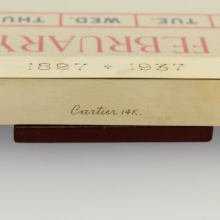 Cartier Art Deco Period 14 Karat Gold Desk Calendar or Picture Frame at