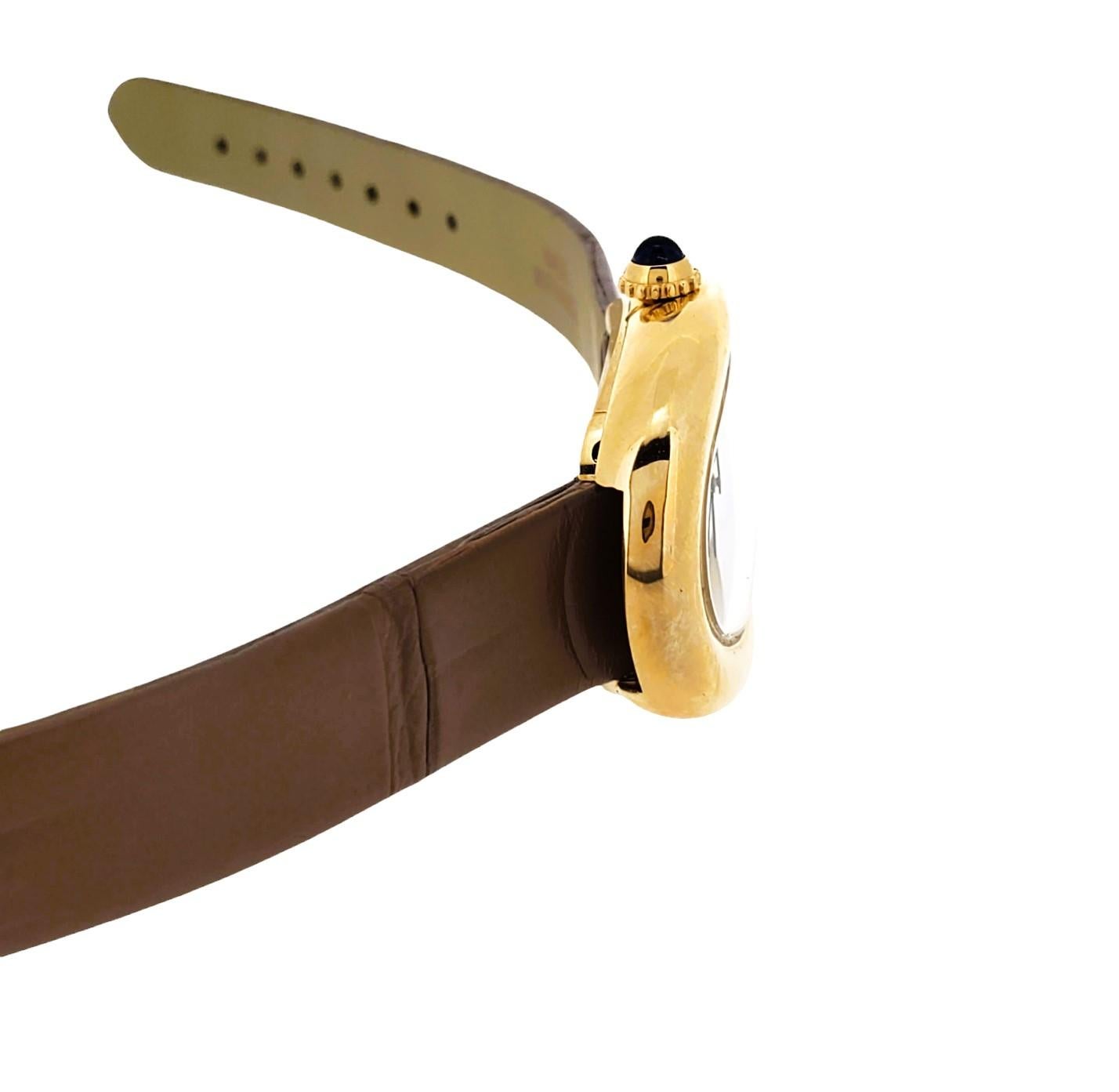 Cartier Baignoire 18K yellow gold medium size , 31 x 23 mm Circa 2020. 6