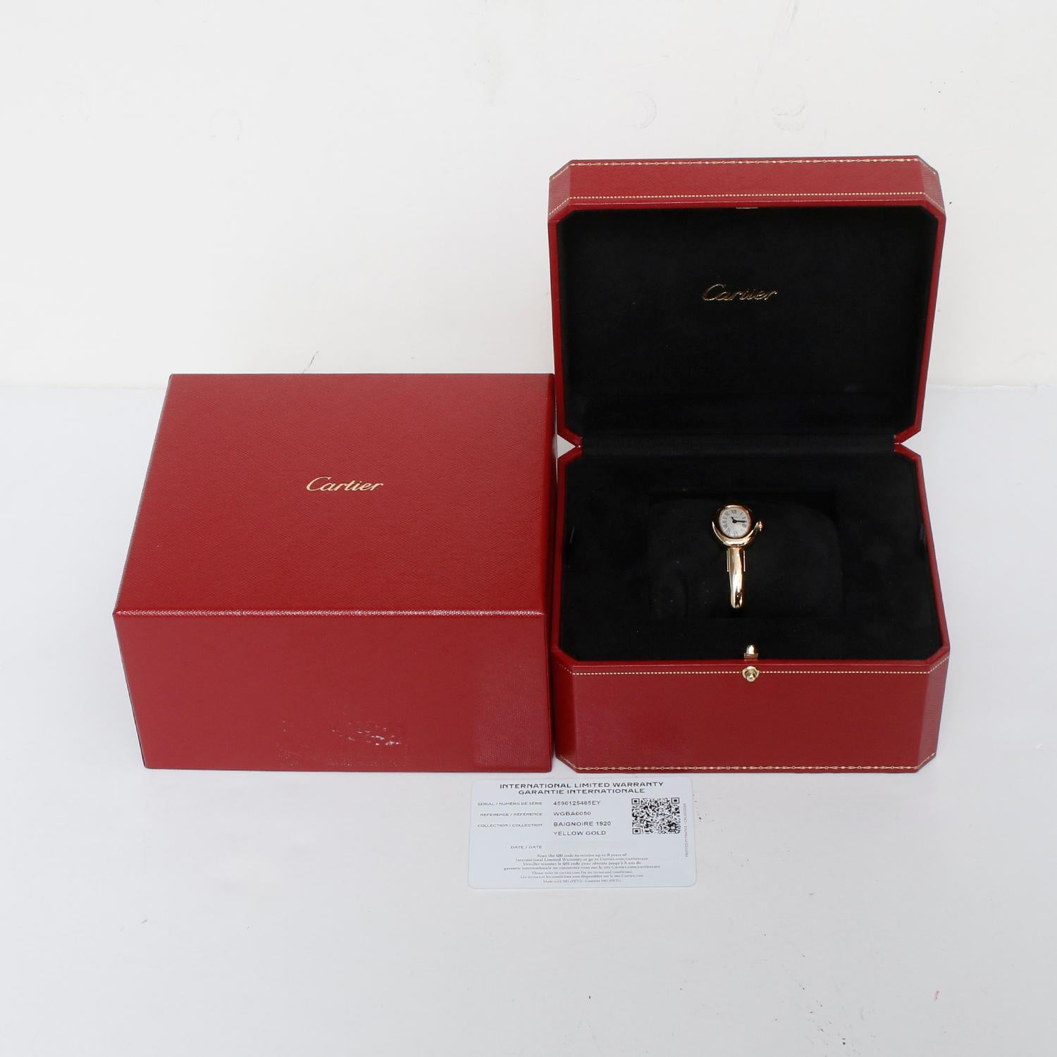 Cartier Baignoire 18K Yellow Gold Watch WGBA0050 Size 17 In New Condition For Sale In Dallas, TX