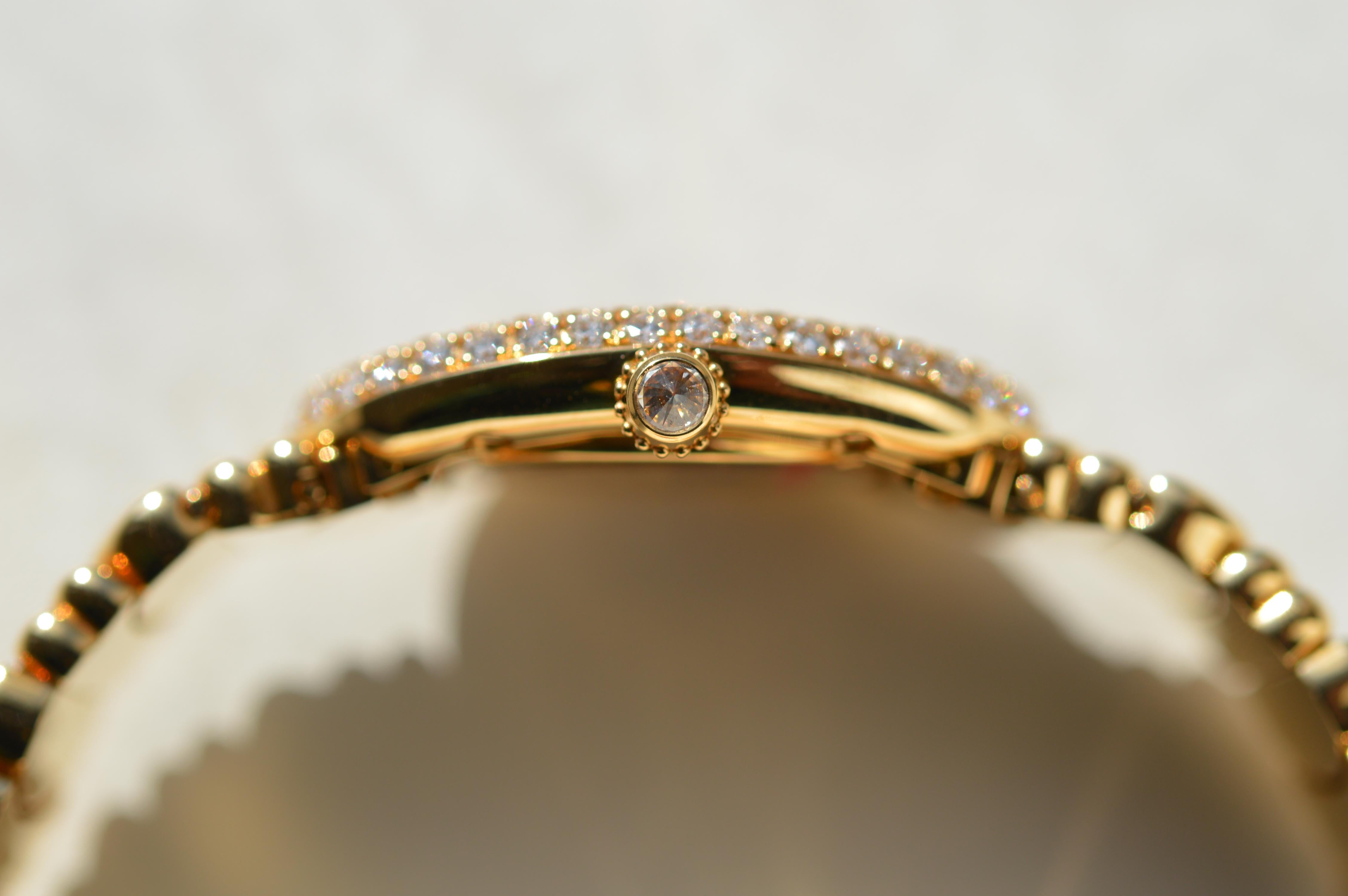 Round Cut Cartier Baignoire 1920 18k Yellow Gold with Diamond Bezel Unworn Full Set For Sale