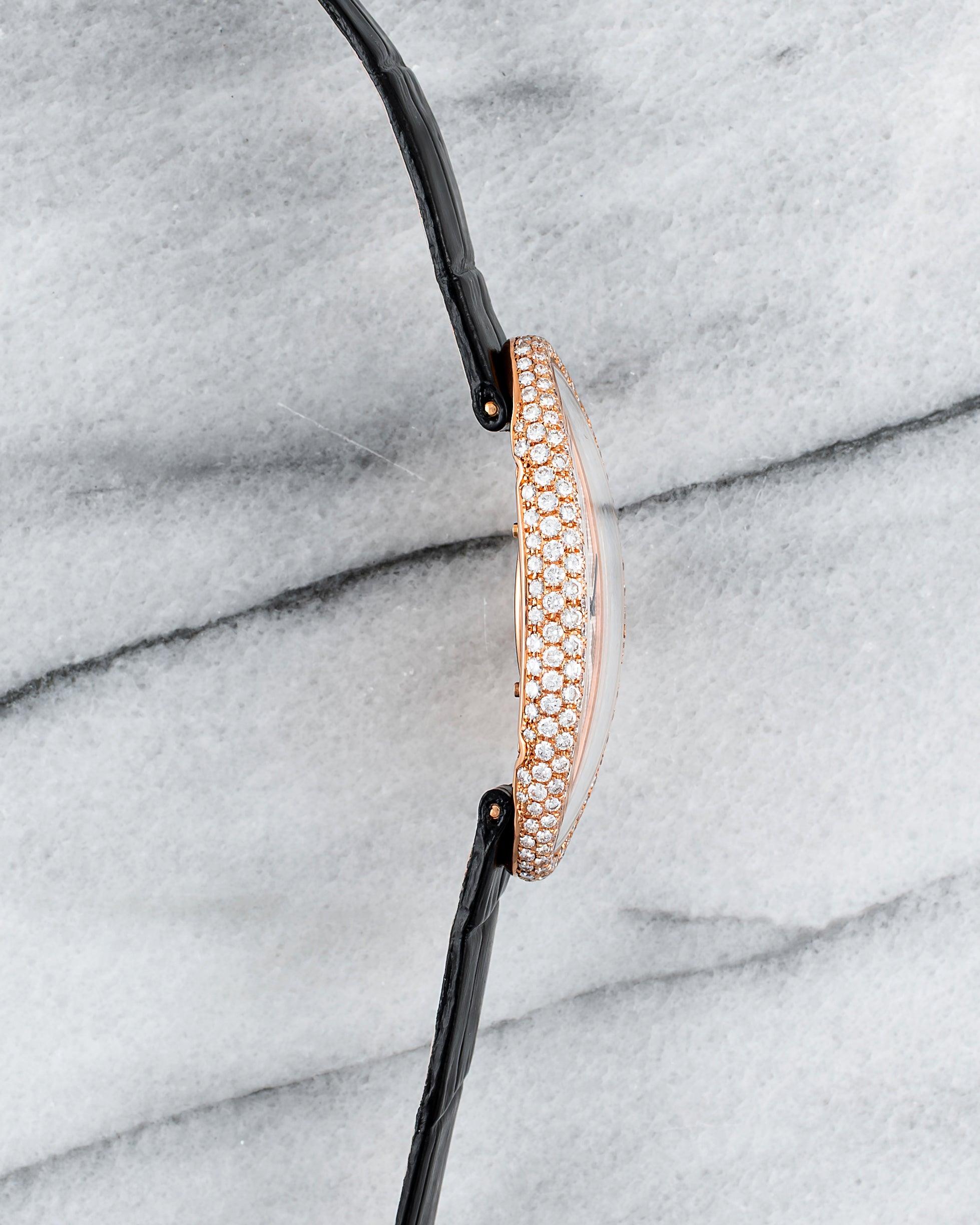 Cartier Baignoire Allongée Diamantbesetzte Uhr in 18K Rose Gold, 2000er Jahre im Zustand „Gut“ im Angebot in New York, NY