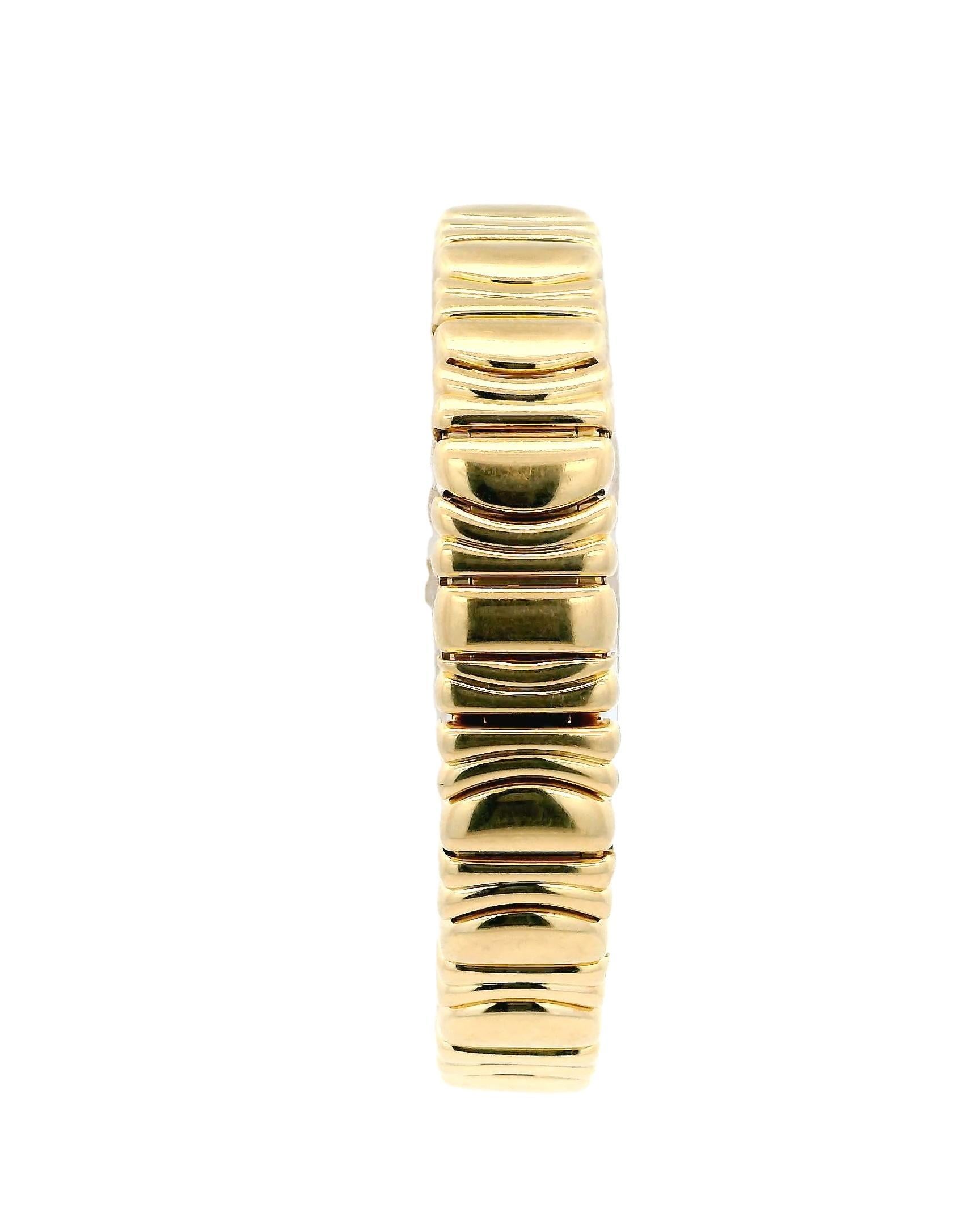 Bracelet Casque d'or Cartier Baignoire Mini 2368 avec lunette et boîtier en diamants 3