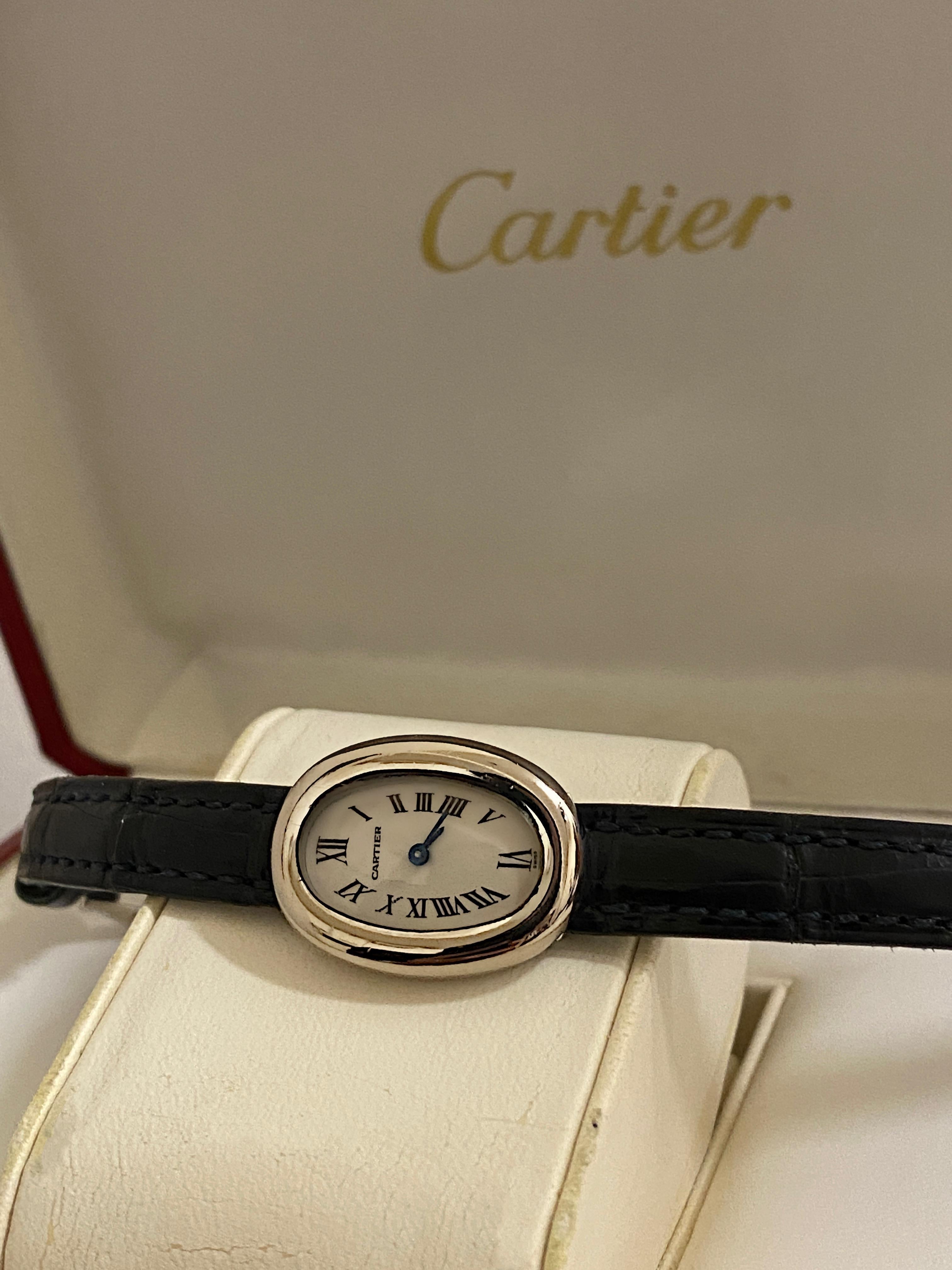 Cartier Montre Baignoire Mini ref 2369 à quartz en or blanc 18 carats pour femmes, c2000's + Excellent état à MELBOURNE, AU