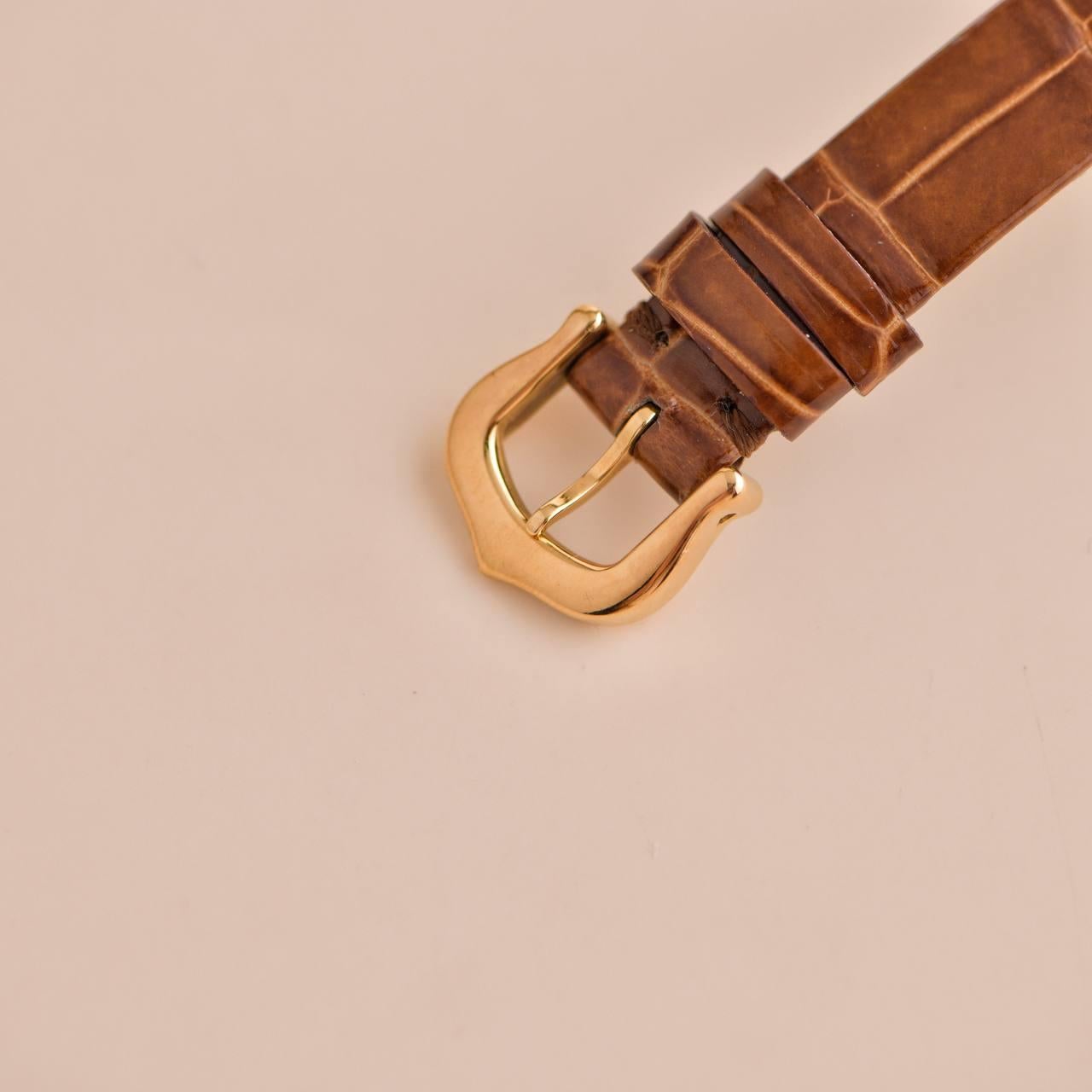Women's or Men's Cartier Baignoire Small Model 18k Yellow Gold on Leather W8000009