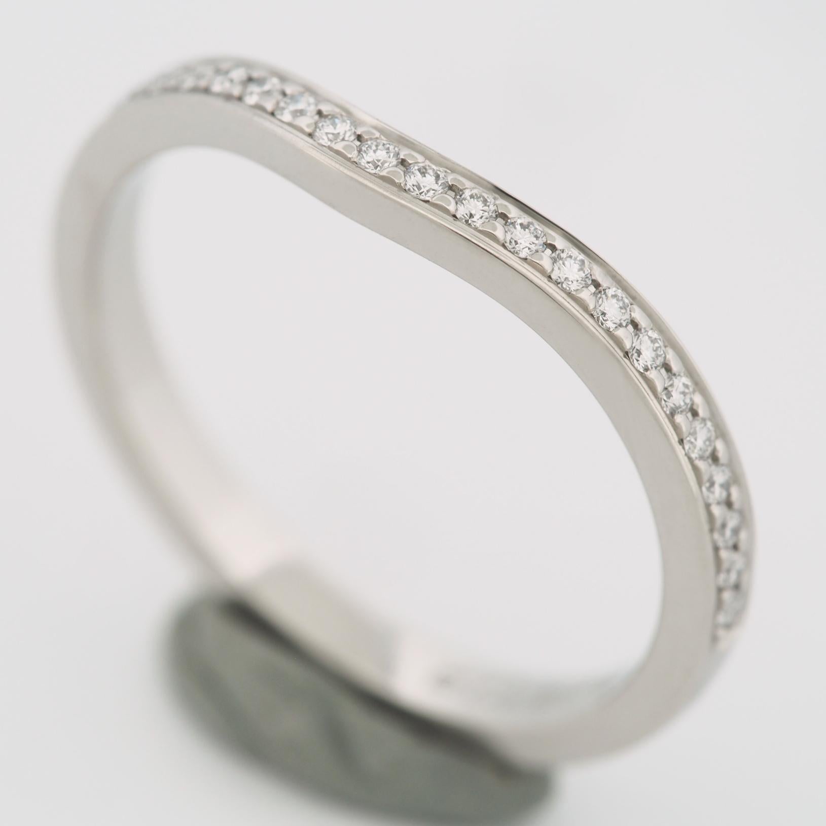 Donna Cartier Ballerine Semi Paved Diamonds Wedding Band Ring Pt 49 in vendita