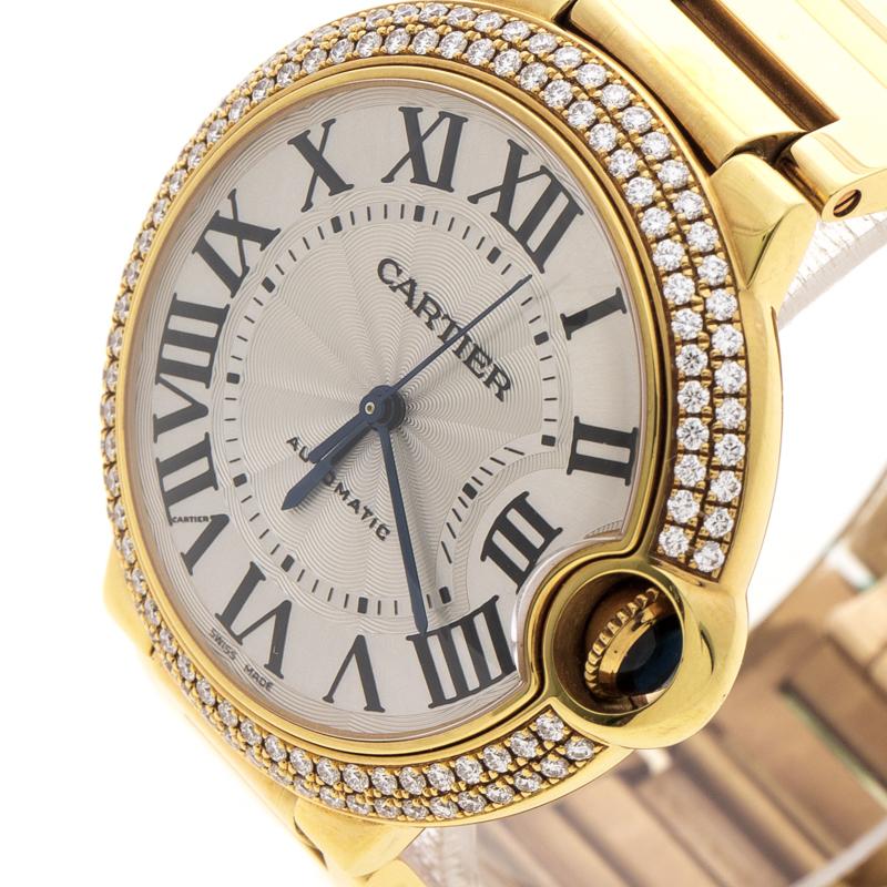When it comes to luxury watches, Cartier offers some exquisite pieces that are truly timeless. Part of the ‘Ballon Bleu' collection, this stunning piece comes crafted from 18k yellow gold. It has a fixed bezel that is lined with brilliant-cut