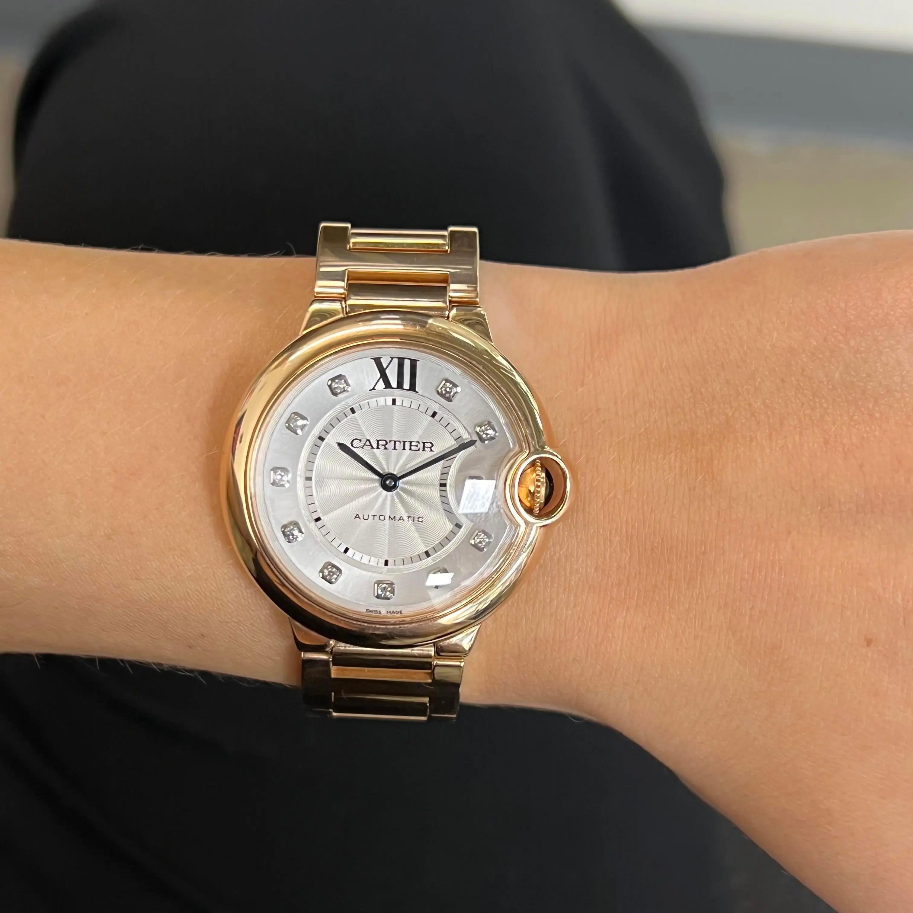 Reloj Cartier Ballon Bleu 36 mm Oro rosa 18 quilates Diamante Esfera plateada Mujer WE902026 en venta 2