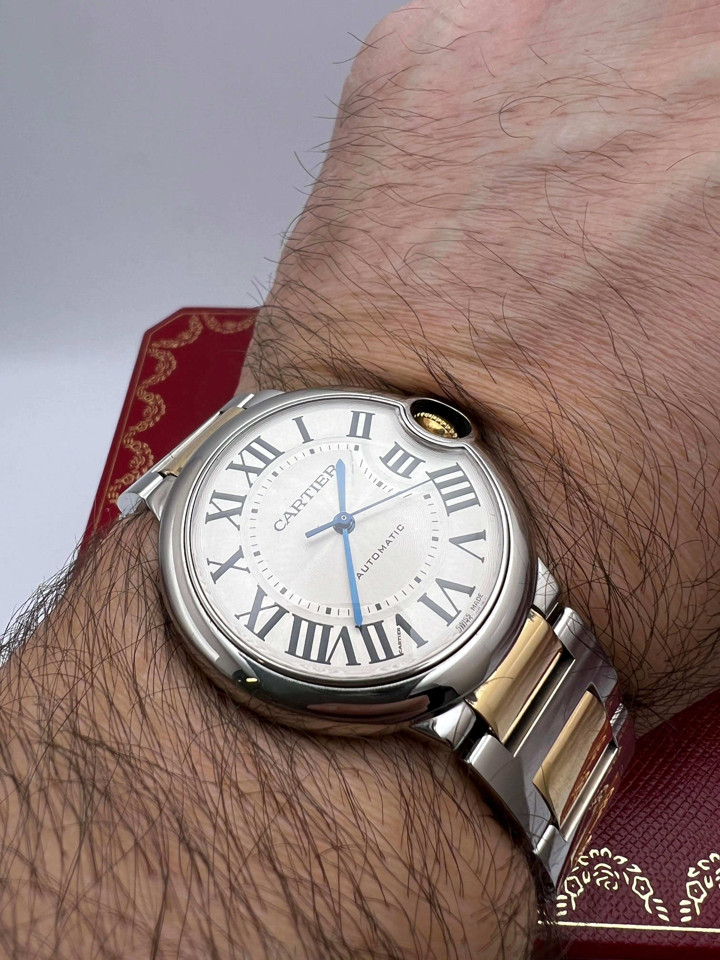 Cartier Ballon Bleu 36mm 18K Oro Amarillo Acero Plata Esfera Caja Papeles W6920047 en Excelente estado para la venta en New York, NY