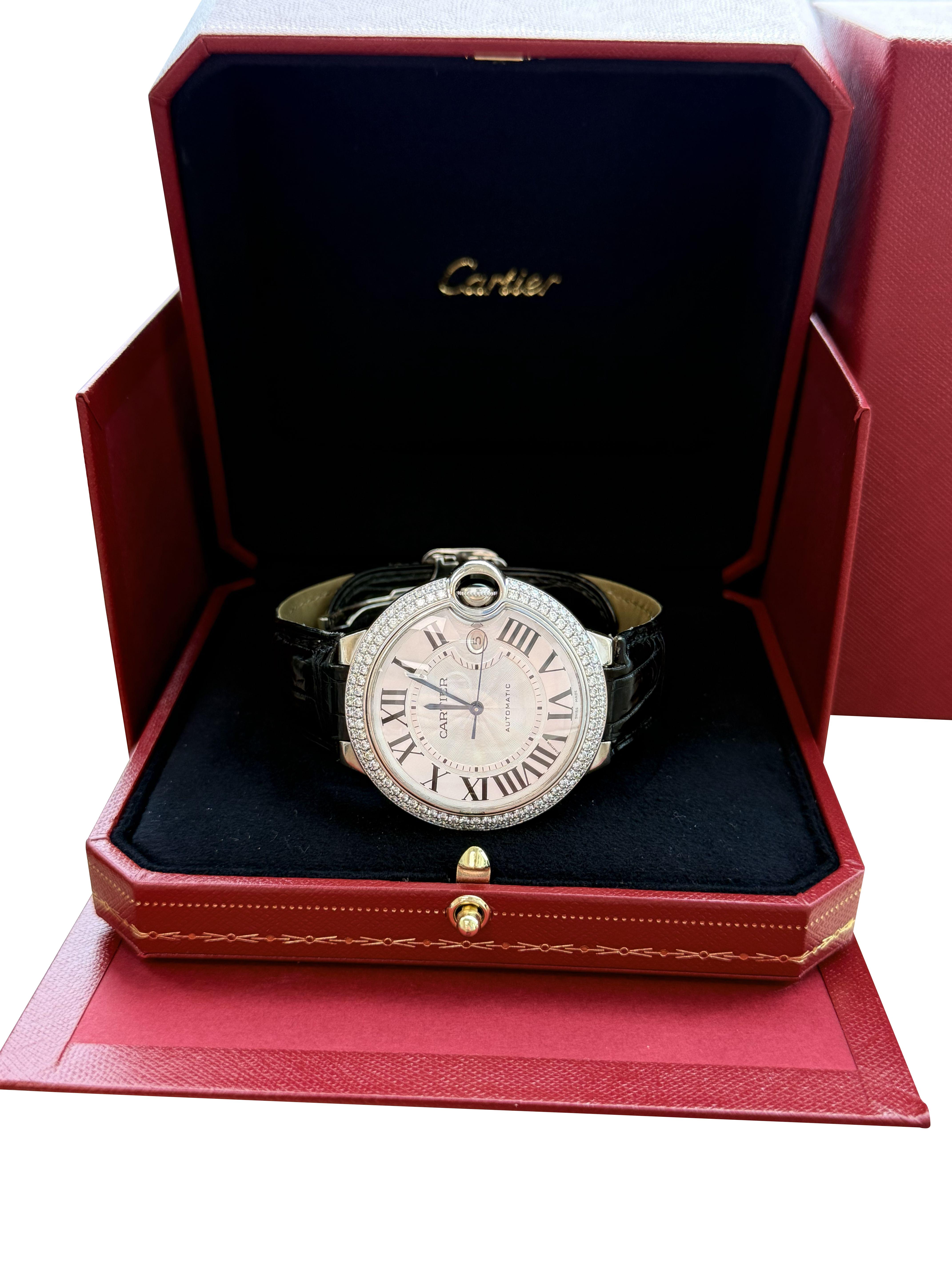 Cartier Ballon Bleu 42mm 18K Weißgold Fabrik Diamant Lünette Uhr WE900951 im Angebot 1