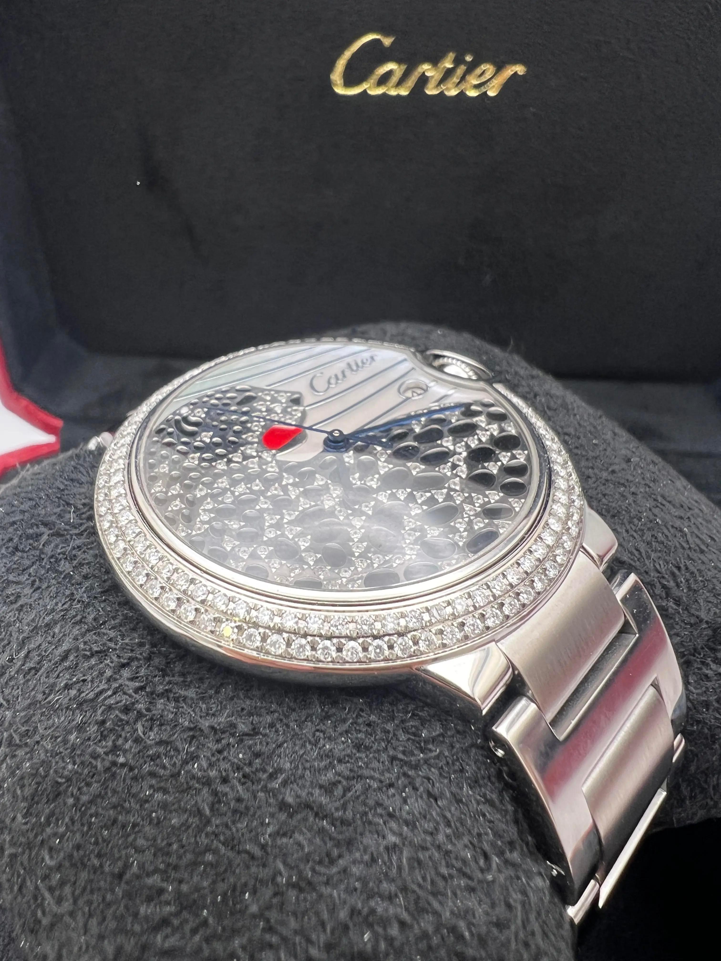 Cartier Ballon Bleu 42 mm Quadrante e lunetta con diamanti personalizzati Panther W69012Z4 in vendita 3