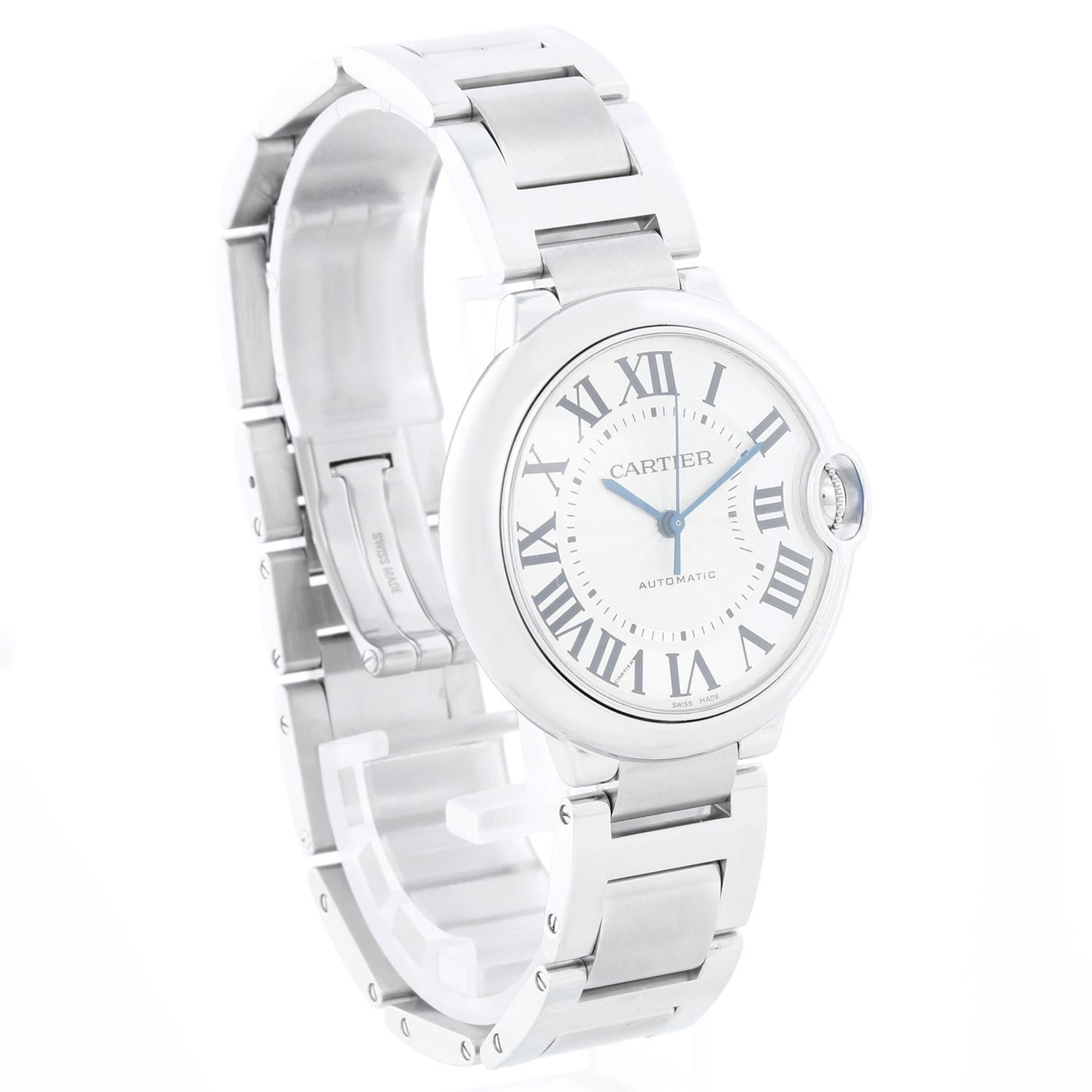 Cartier Ballon Bleu Midsize Stainless Steel Watch W6920046 3284 In Excellent Condition For Sale In Dallas, TX
