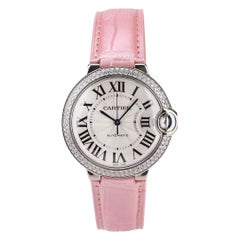 Cartier Ballon Bleu Montre Diamant en or blanc avec bracelet en alligator rose WJBB0011