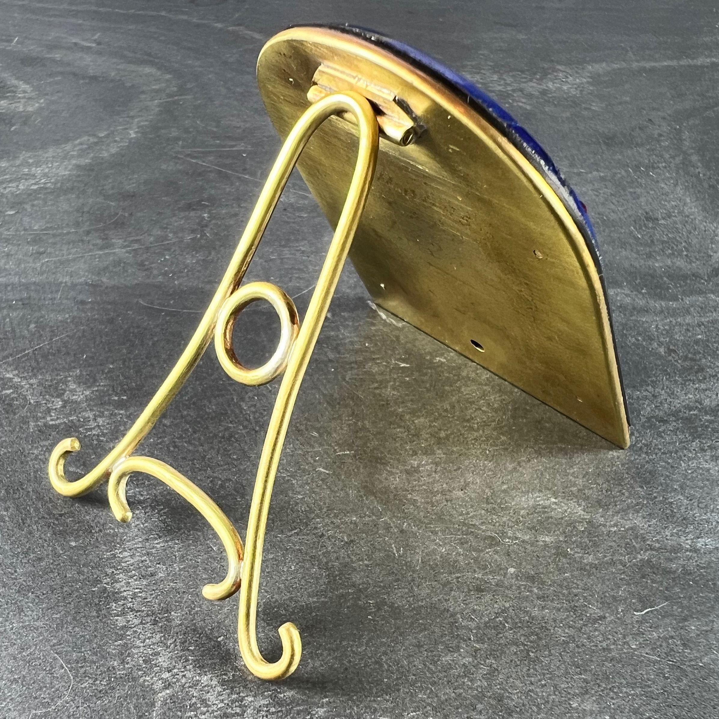 Christophe de Cartier Médaille en or jaune 18 carats Lapis Lazuli Rubis Bon état - En vente à London, GB