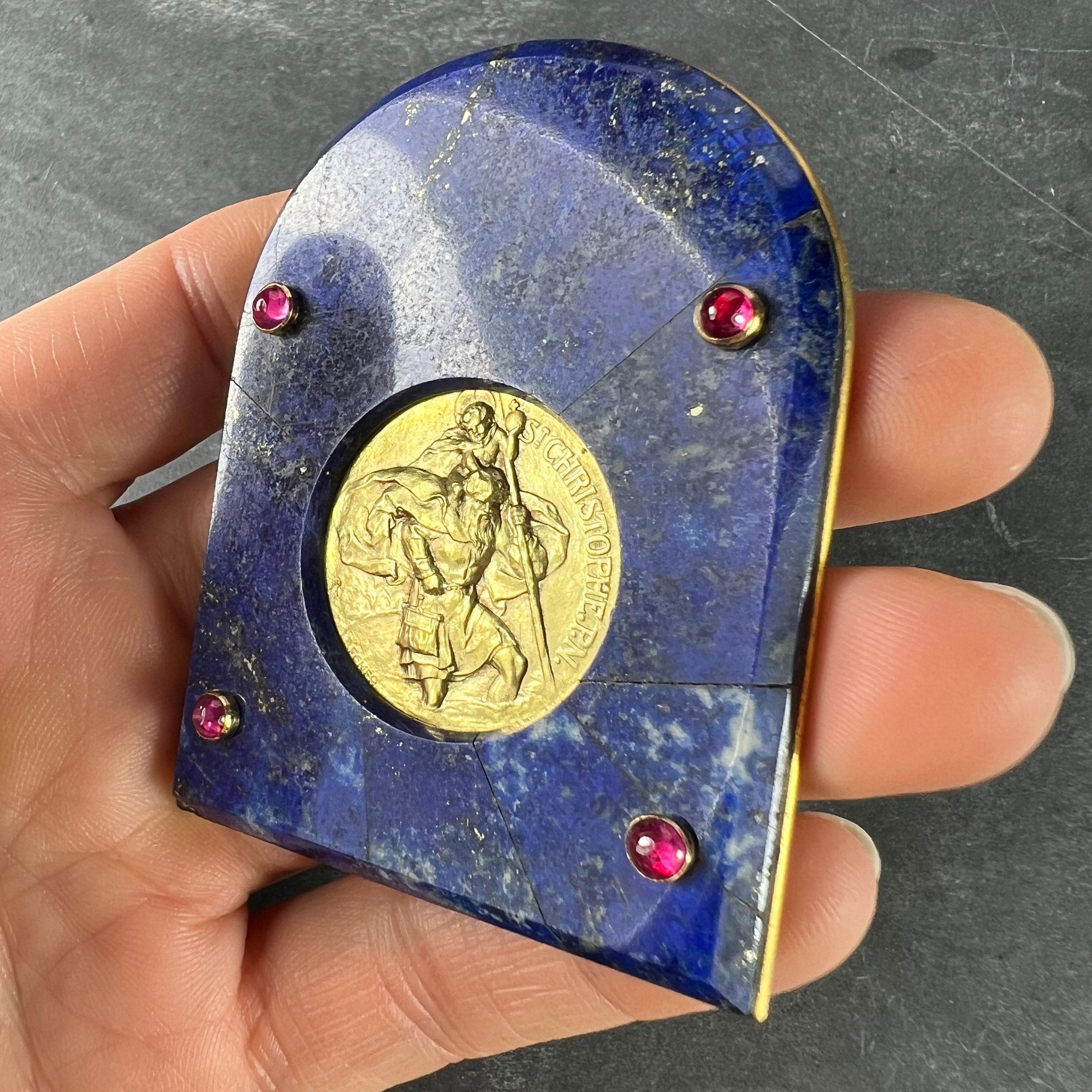 Christophe de Cartier Médaille en or jaune 18 carats Lapis Lazuli Rubis en vente 2