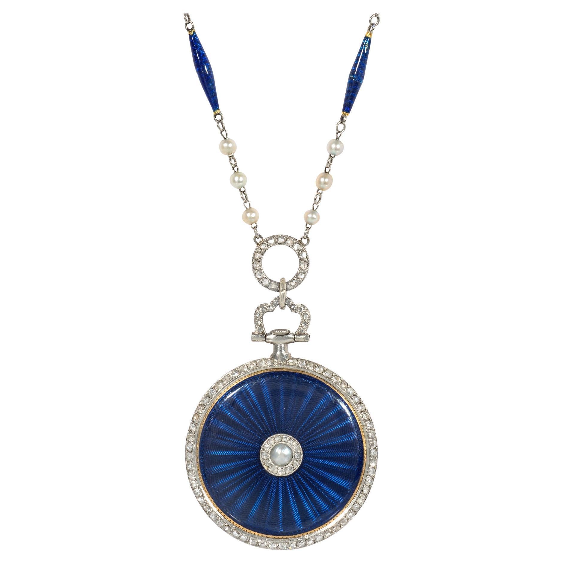 Cartier Belle Epoque, montre à pendentif en émail bleu, diamants et perles en vente