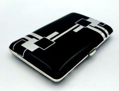 Caja de cigarrillos Cartier de esmalte negro cocido, de plata de ley, fabricada por Salimbeni