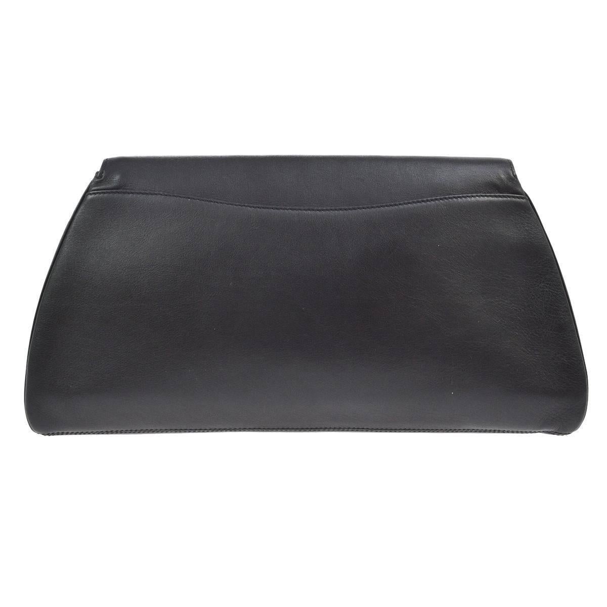 Cartier Schwarze Leder-Clutch mit goldenem Umschlag und Klappe für den Abend im Zustand „Gut“ im Angebot in Chicago, IL